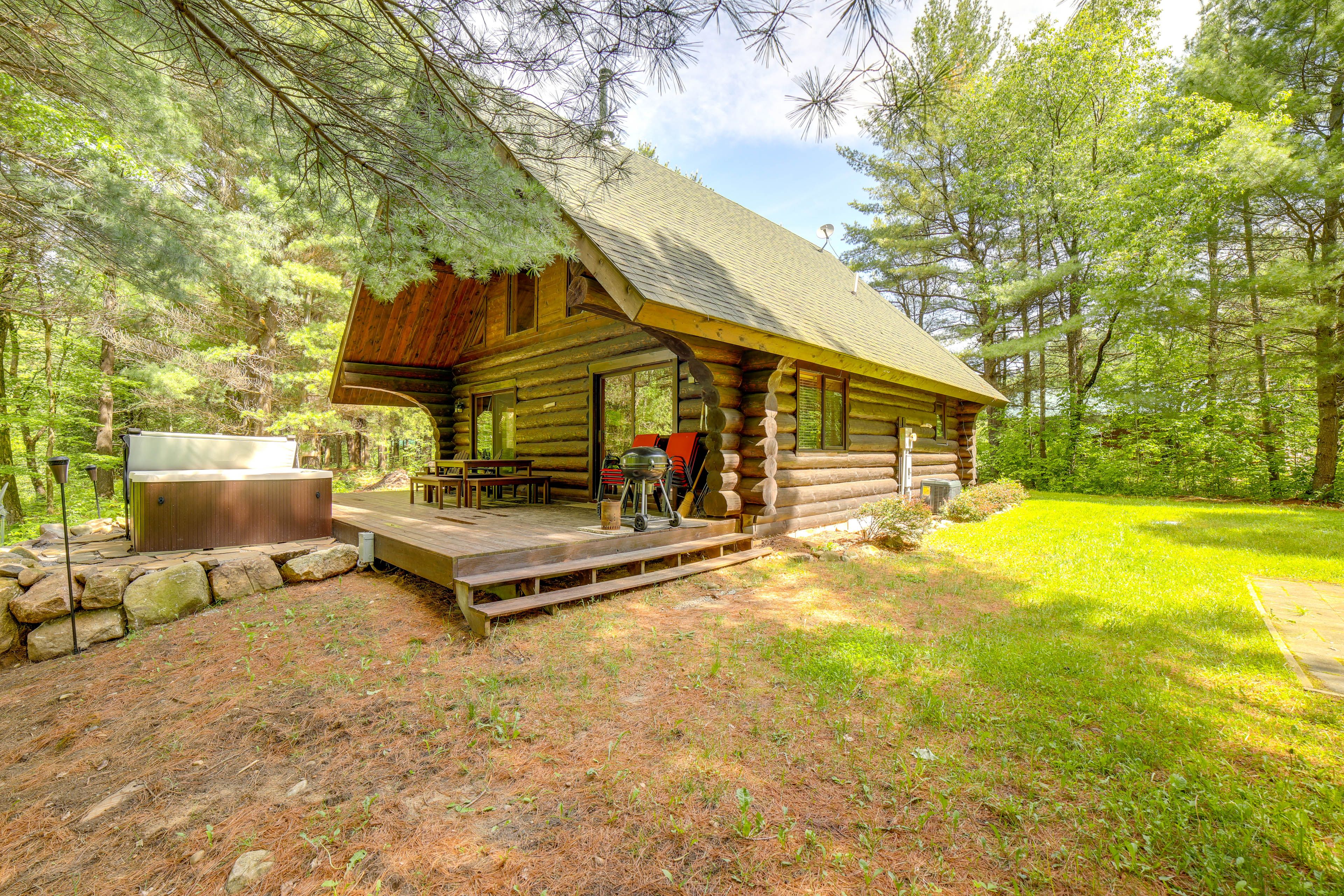 Hersey Vacation Rental | 2BR | 1BA | 1,100 Sq Ft | Steps to Access