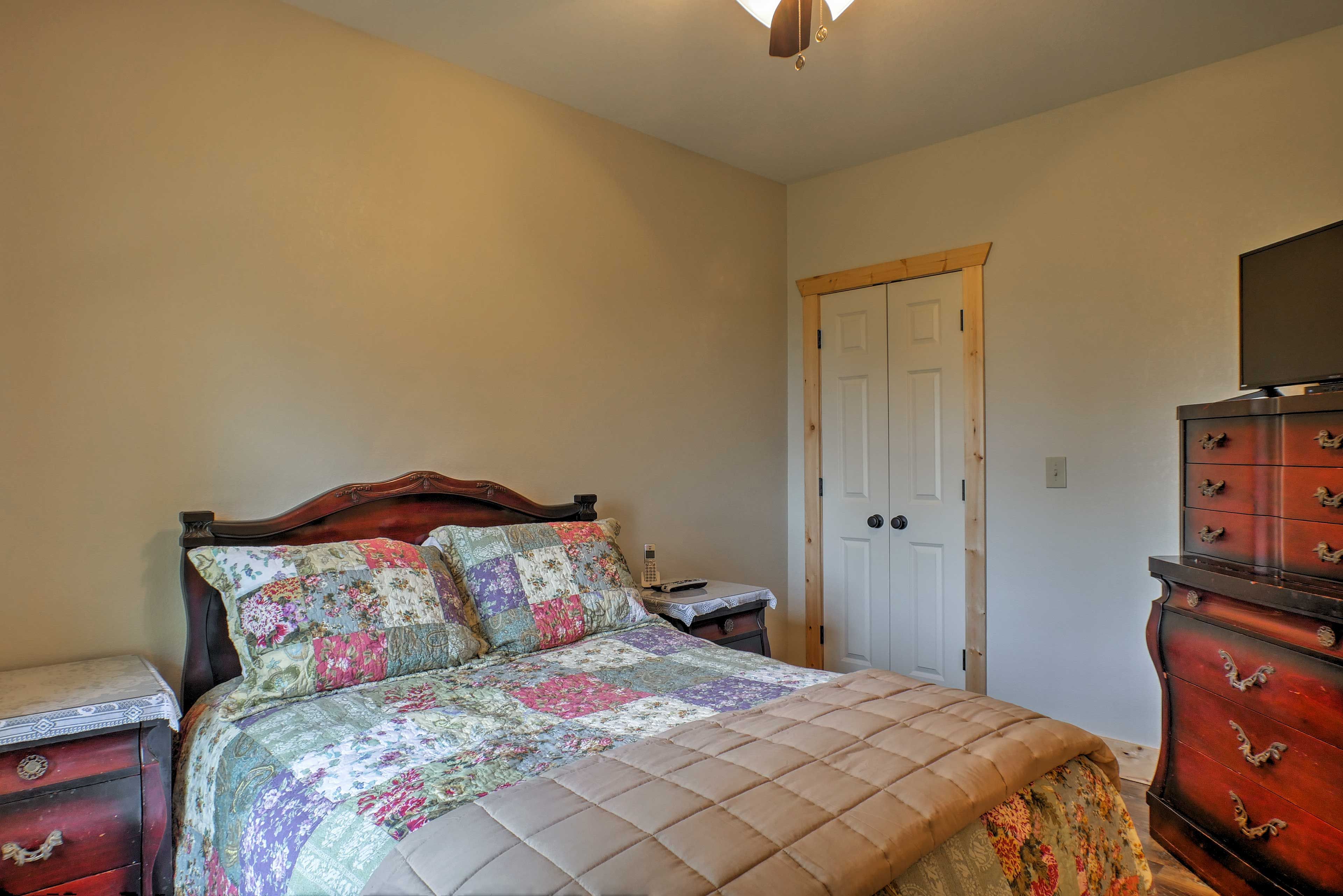 Bedroom 3 | Top Level | Full Bed