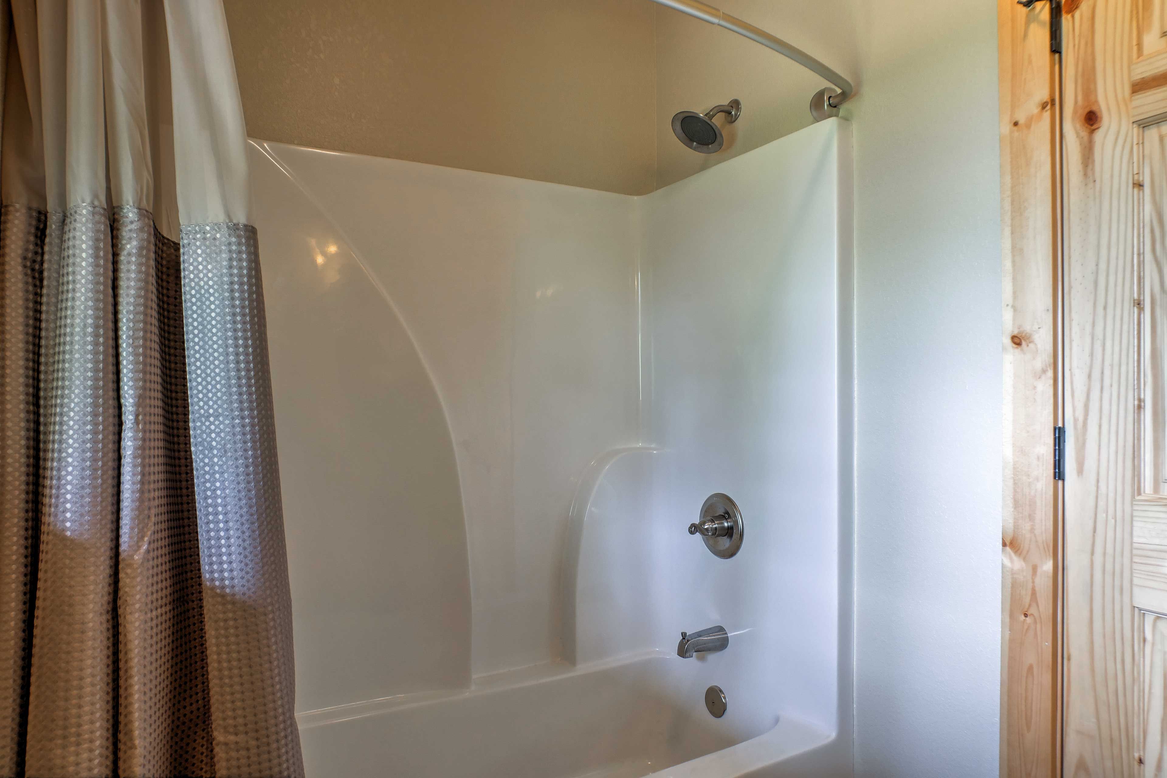 Full Bathroom | Top Level