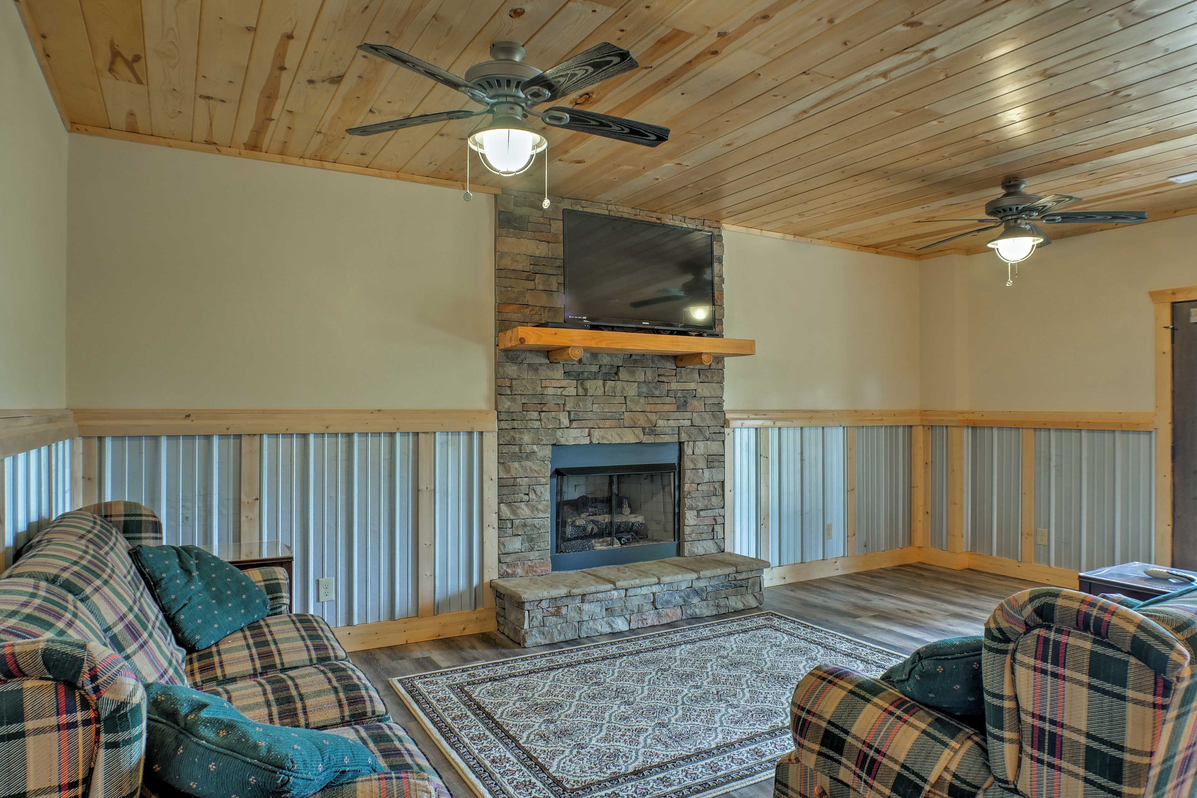 Additional Living Space | Lower Level | Flat-Screen TV