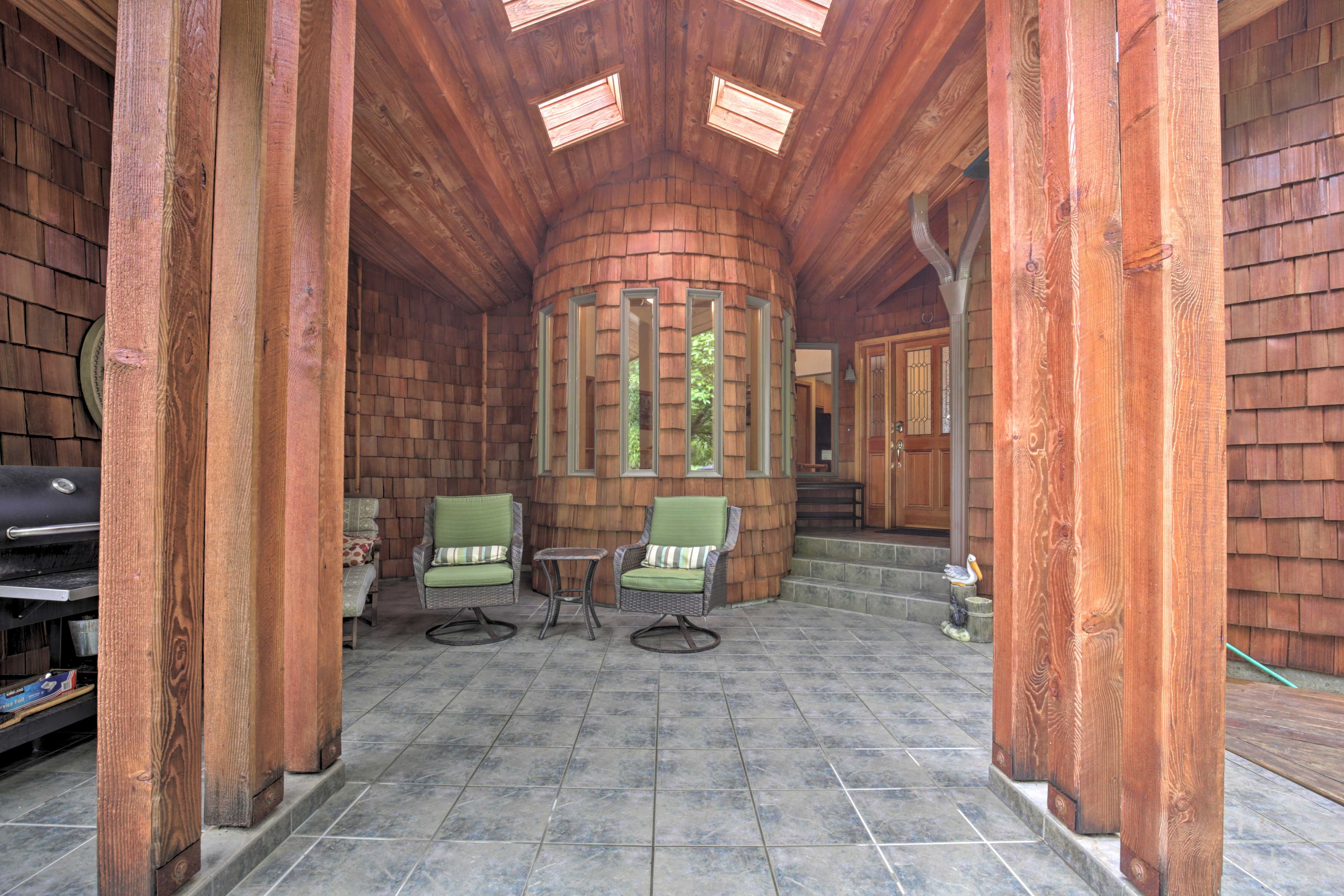 Private Patio | Grill | Seating