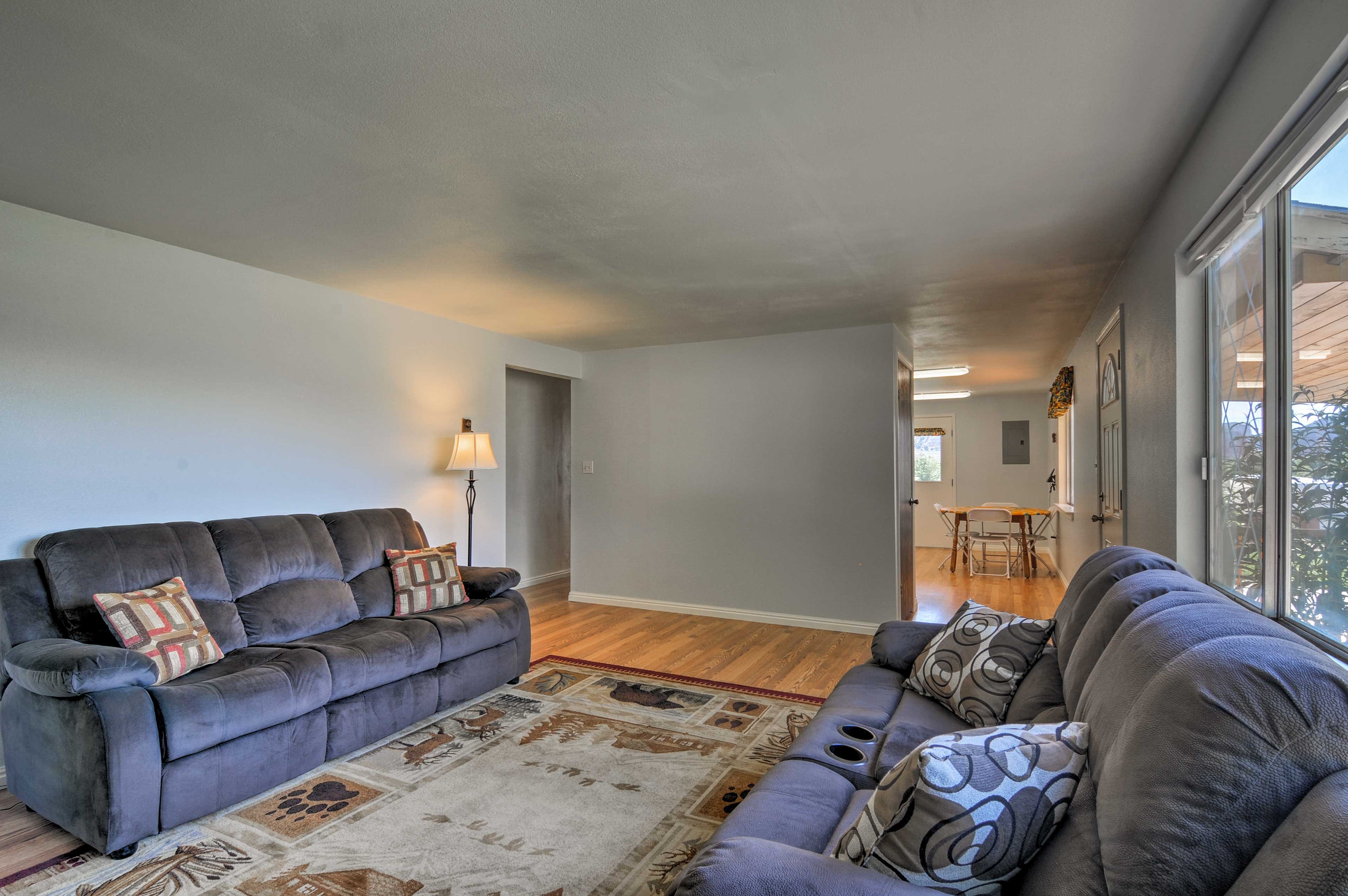 Living Area | Sleeper Sofa