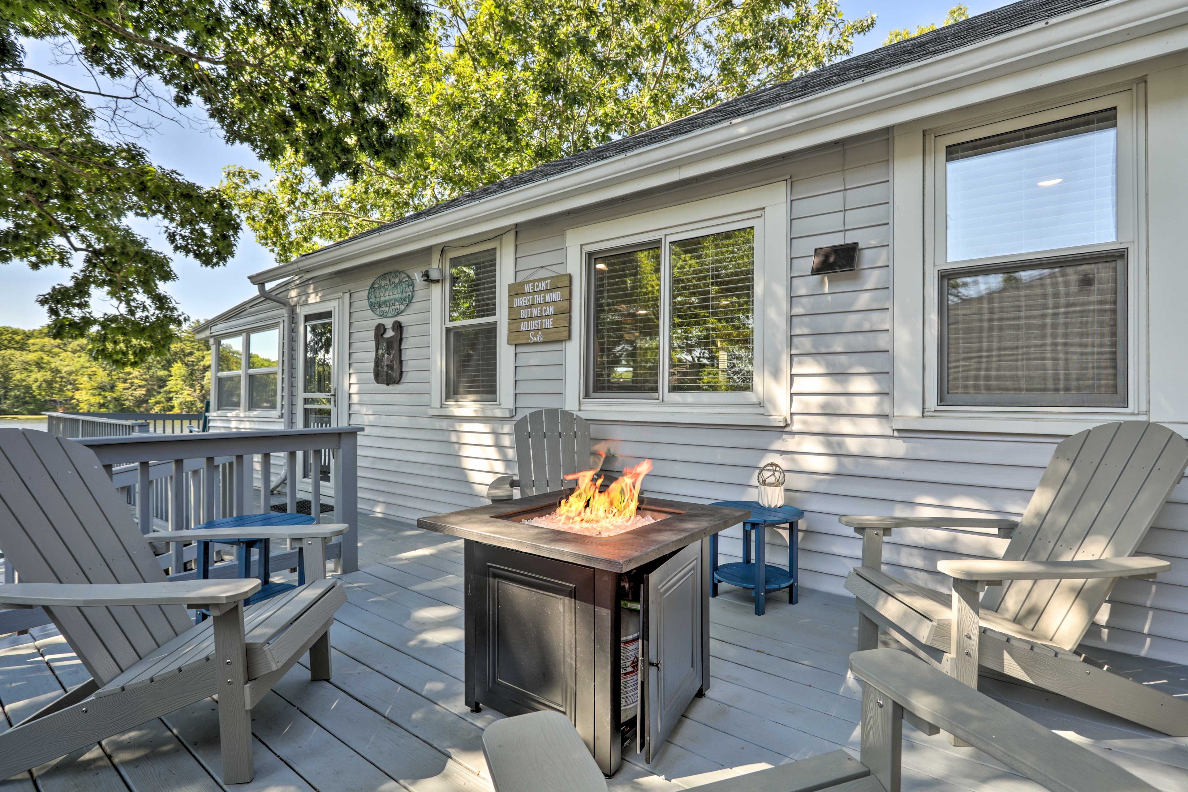 Private Deck | Fire Pit | Gas Grill