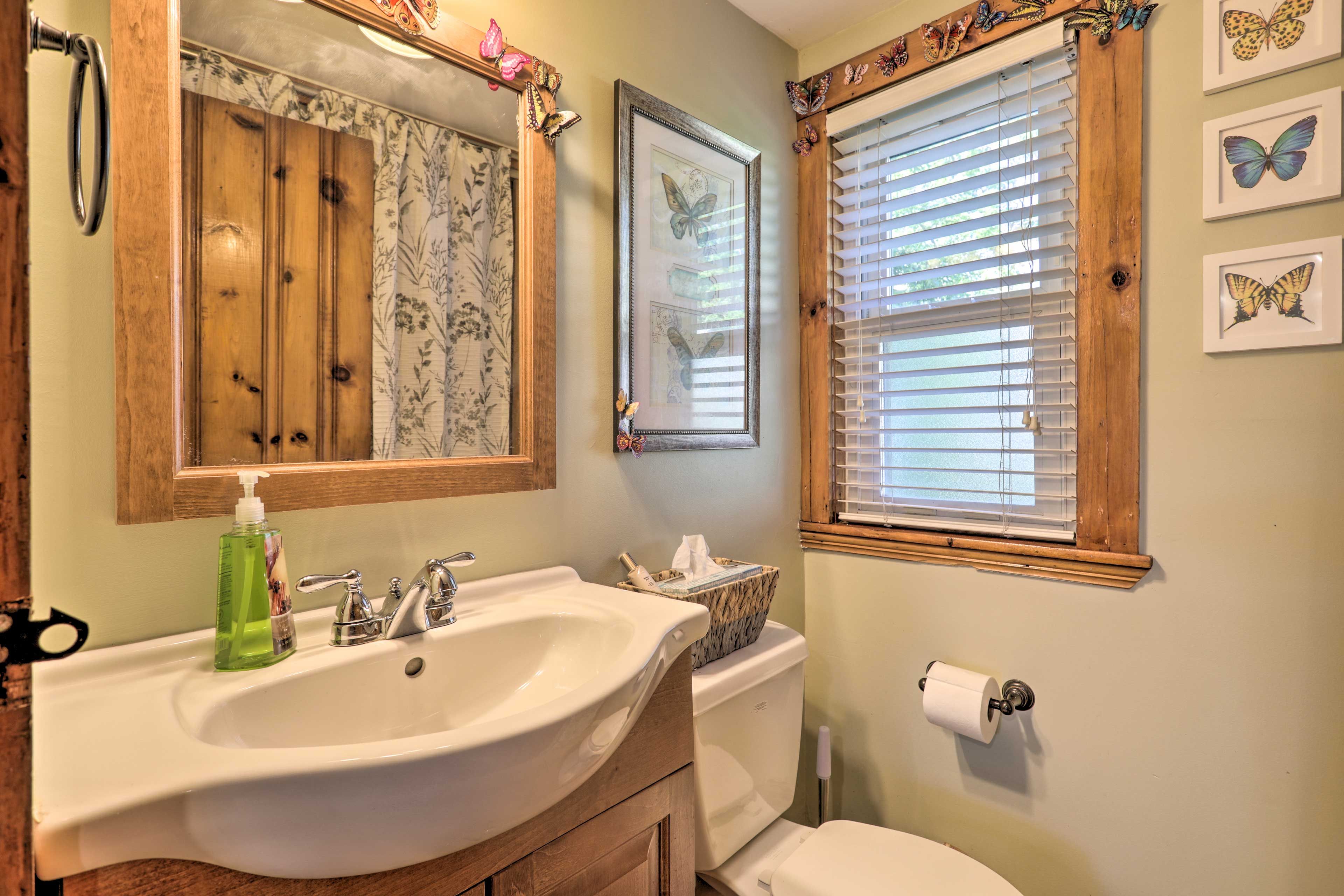 Half Bathroom | Upper Level