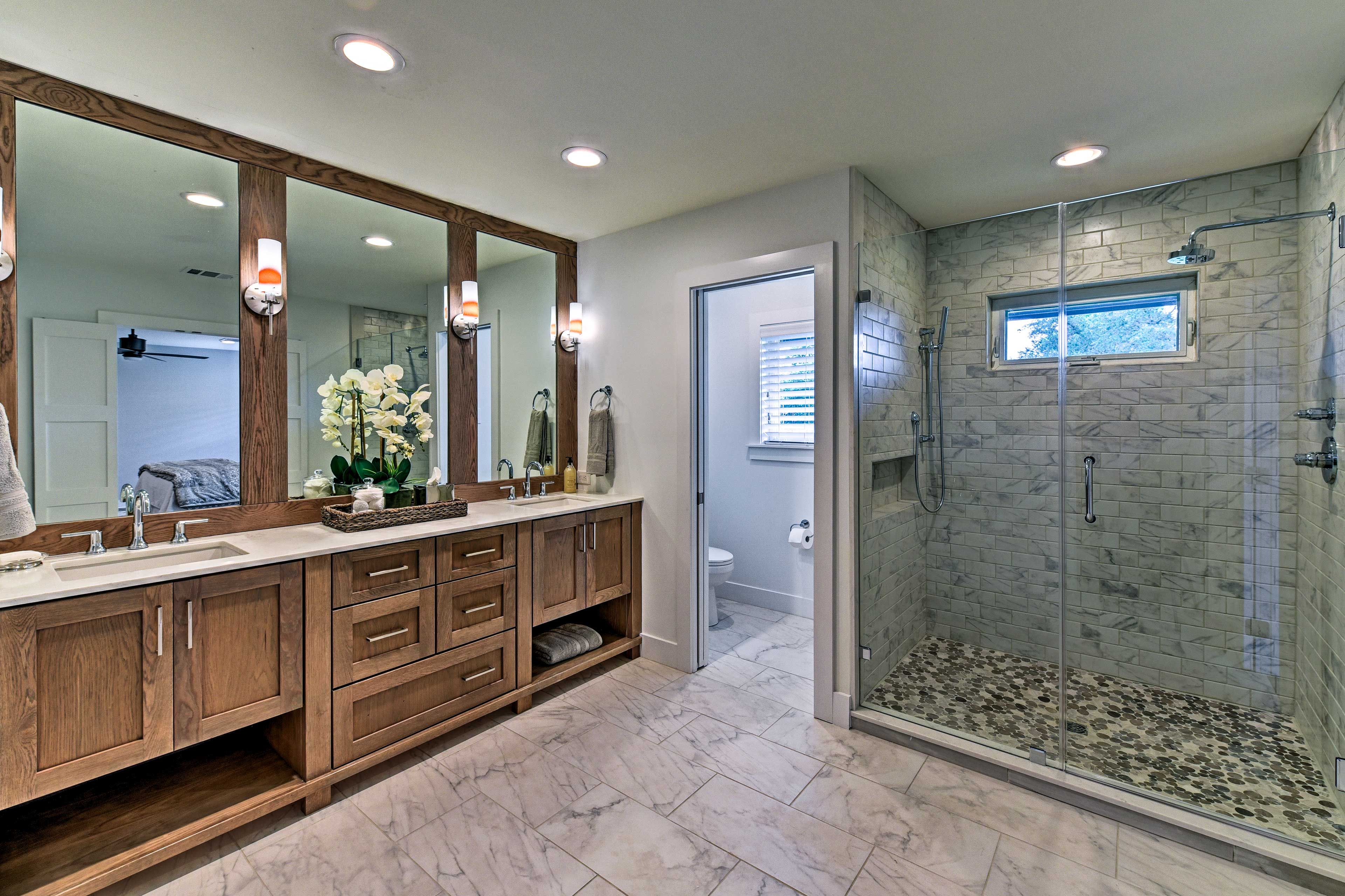En-Suite Bathroom