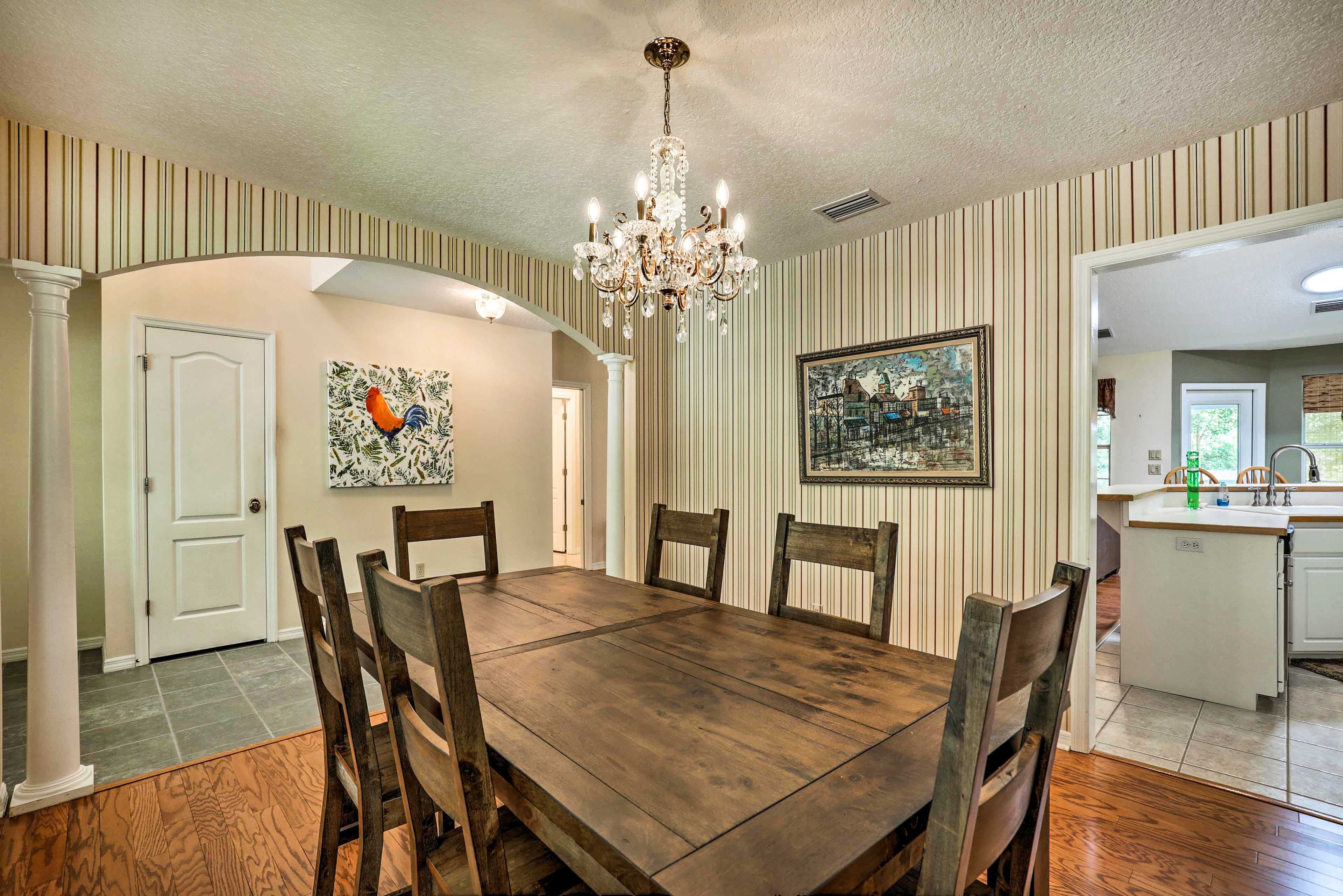 Dining Area | Dishware & Flatware