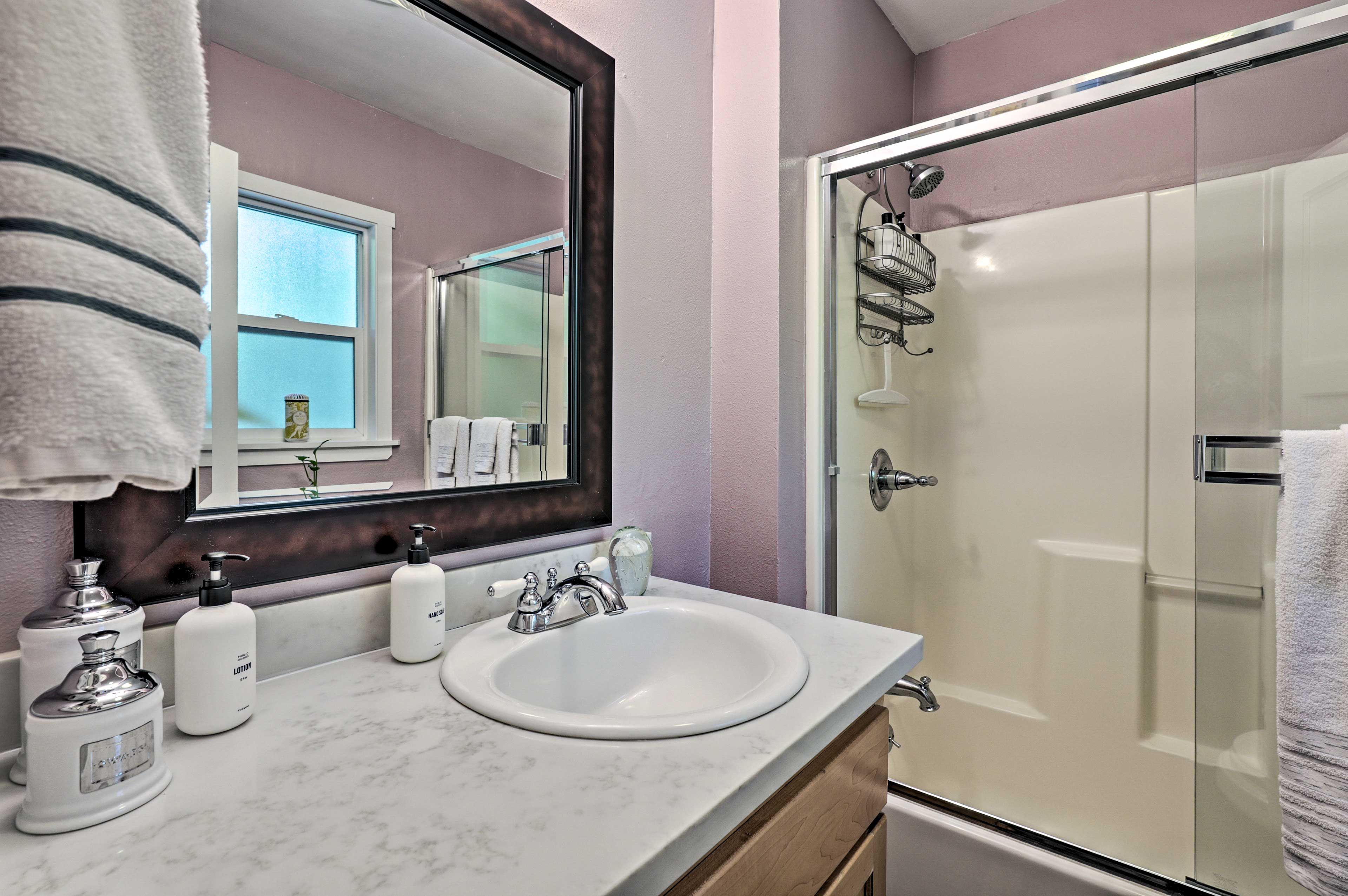 Full En-Suite Bathroom