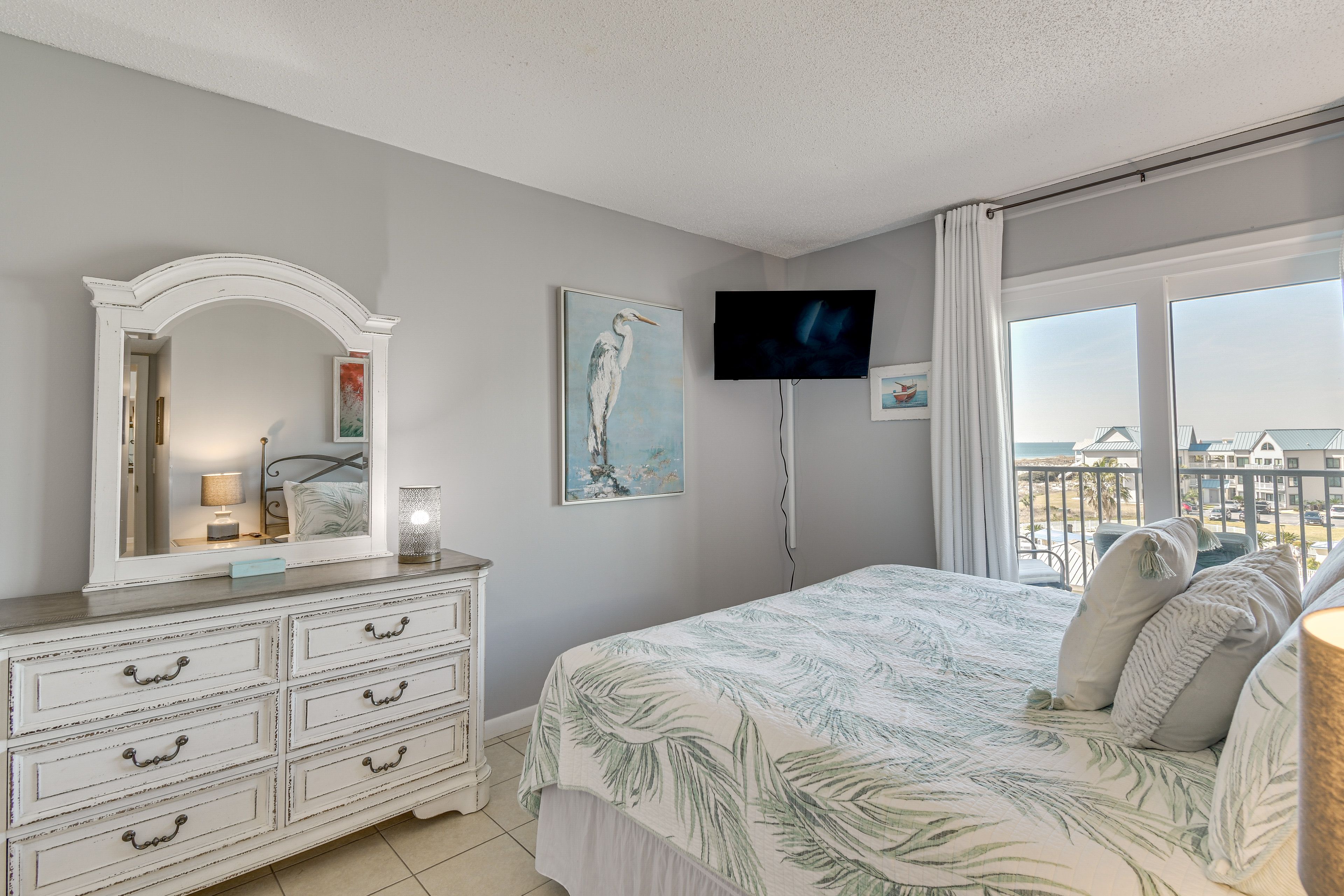 Bedroom 1 | King Bed | Cable TV | Balcony Access