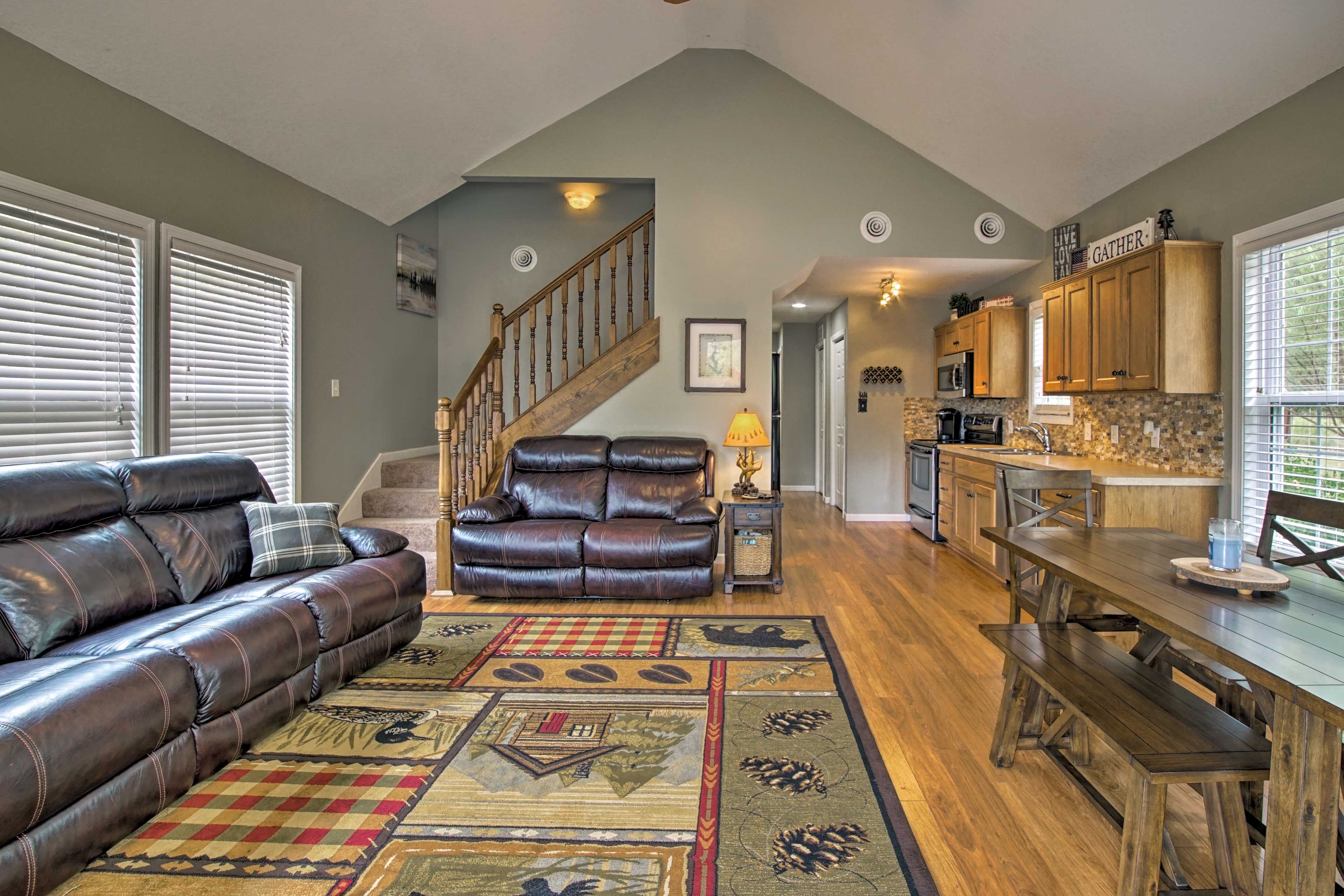 Interior | Open Floor Plan | Free WiFi