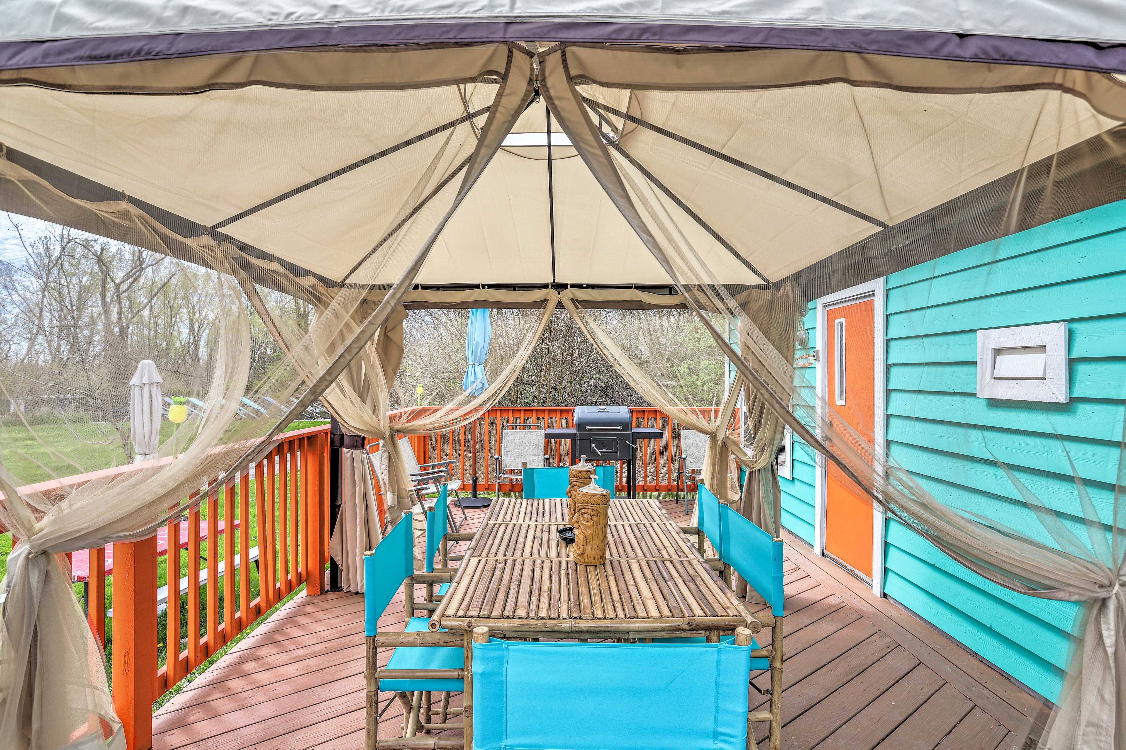 Enjoy the shade under the cabana at this 1-bedroom, 1-bath tropical villa.