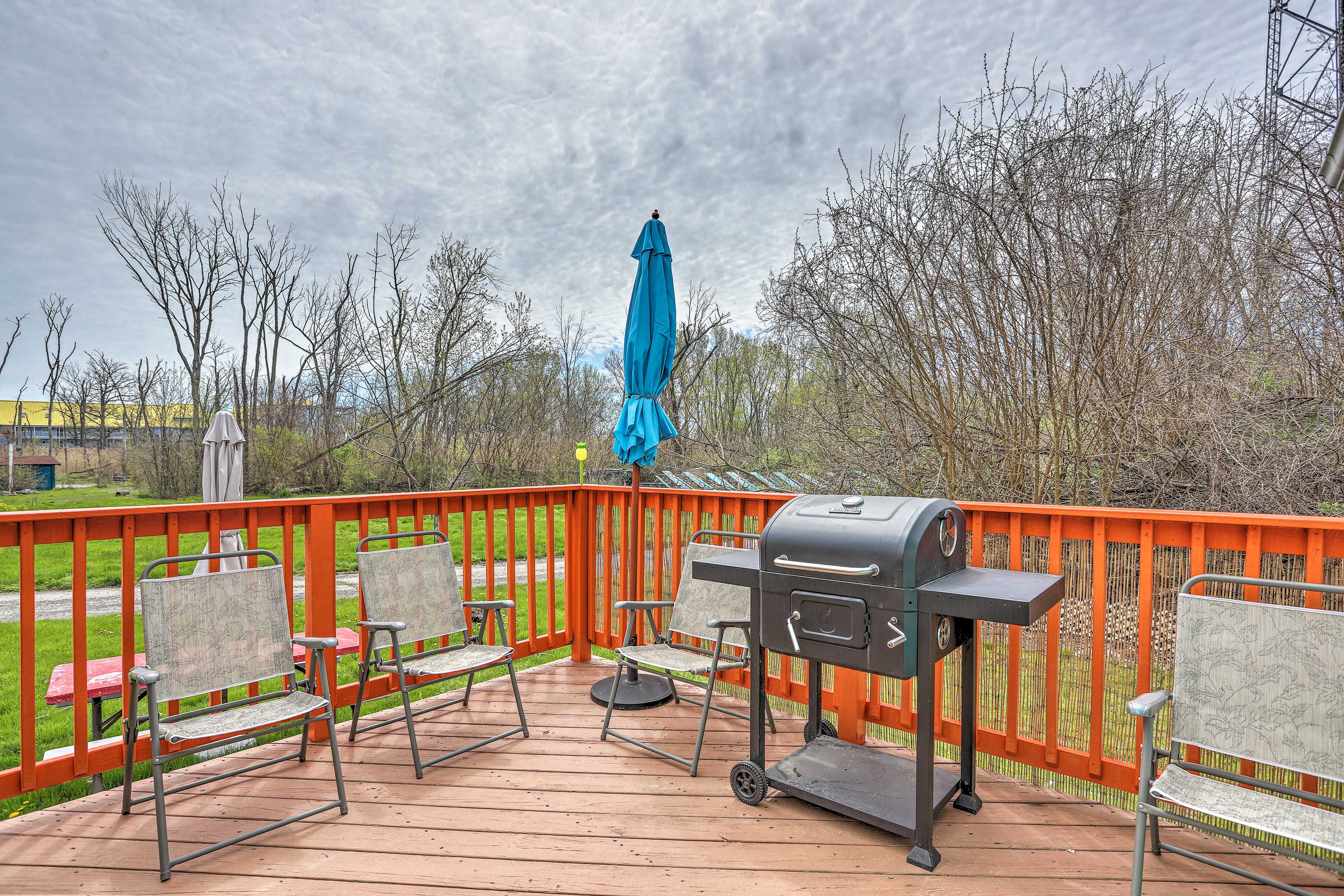 Fire up the grill for a summertime barbecue!