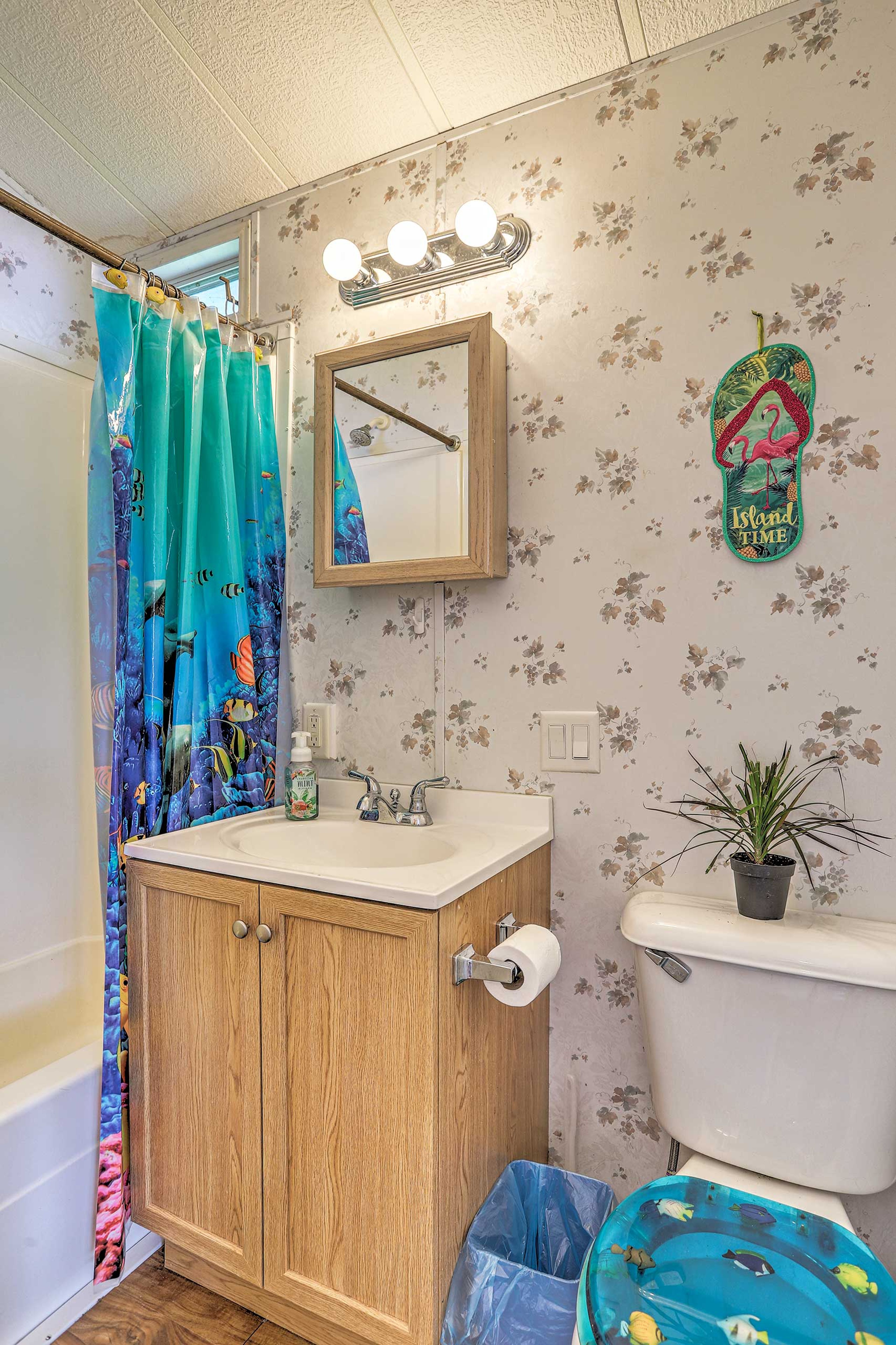 This nautical bathroom brings lake adventures to you!