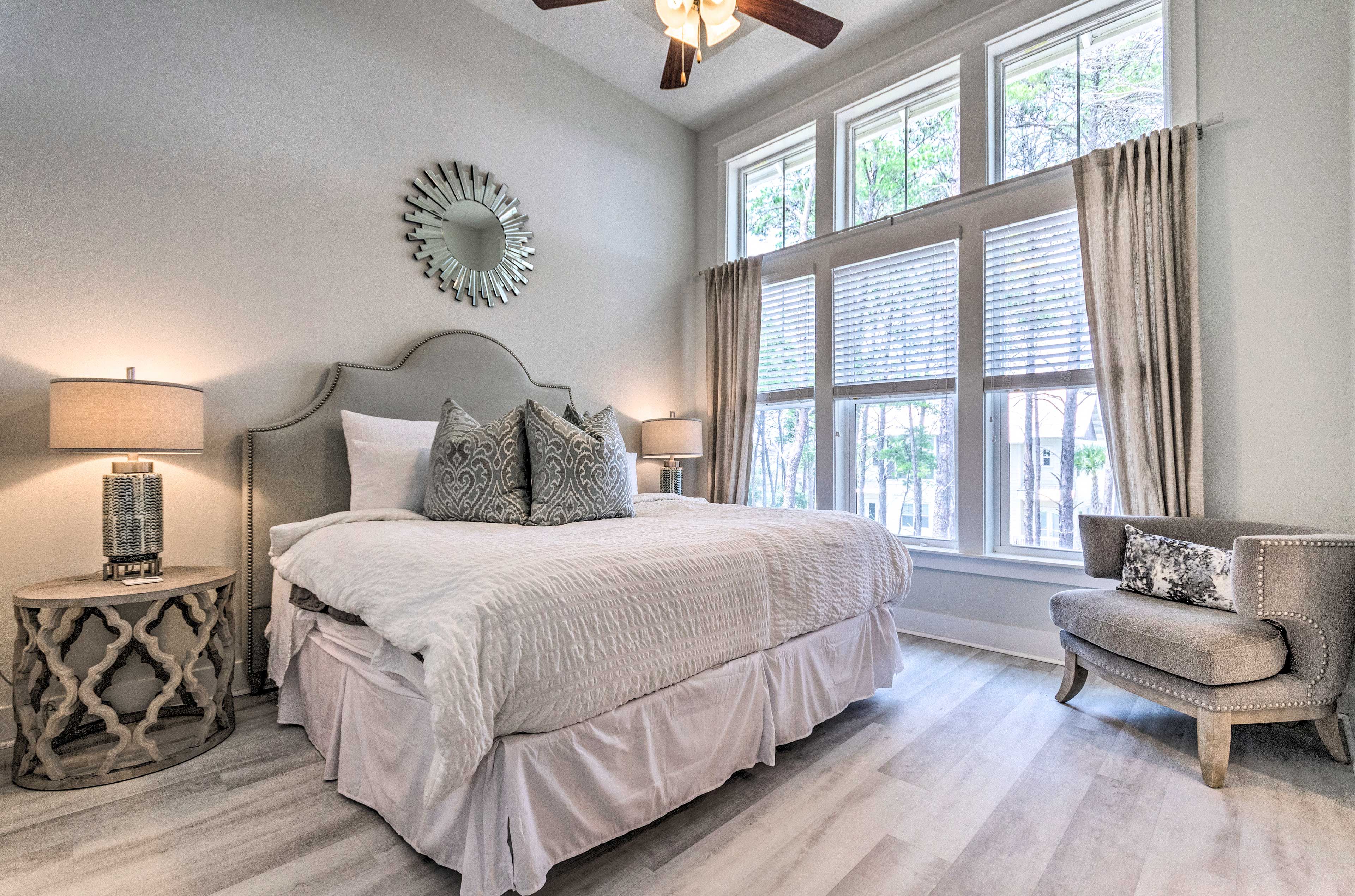 Master Bedroom | King Bed | Ceiling Fan | Wall of Windows