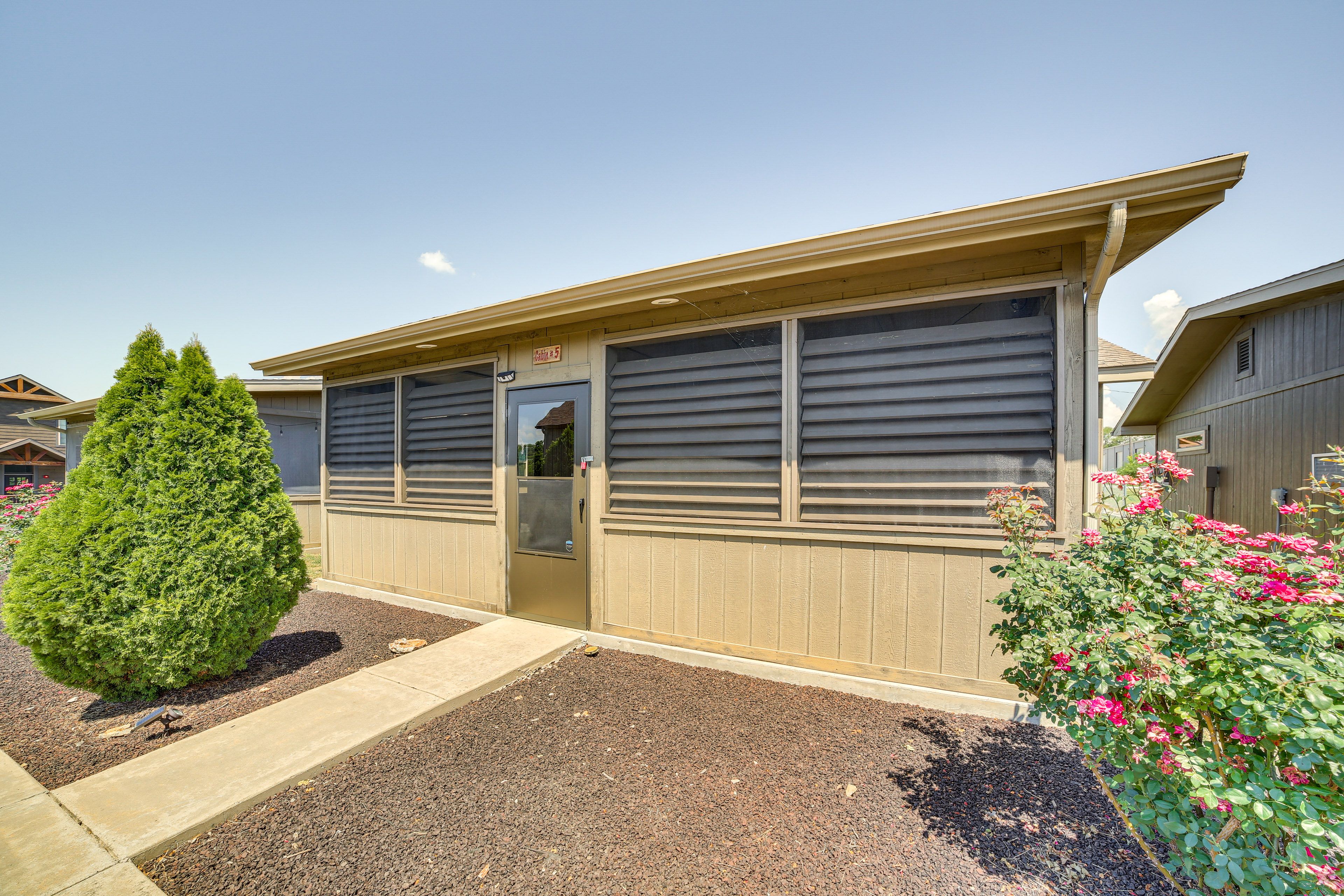 Parking | Community Parking Lot (2 Vehicles)