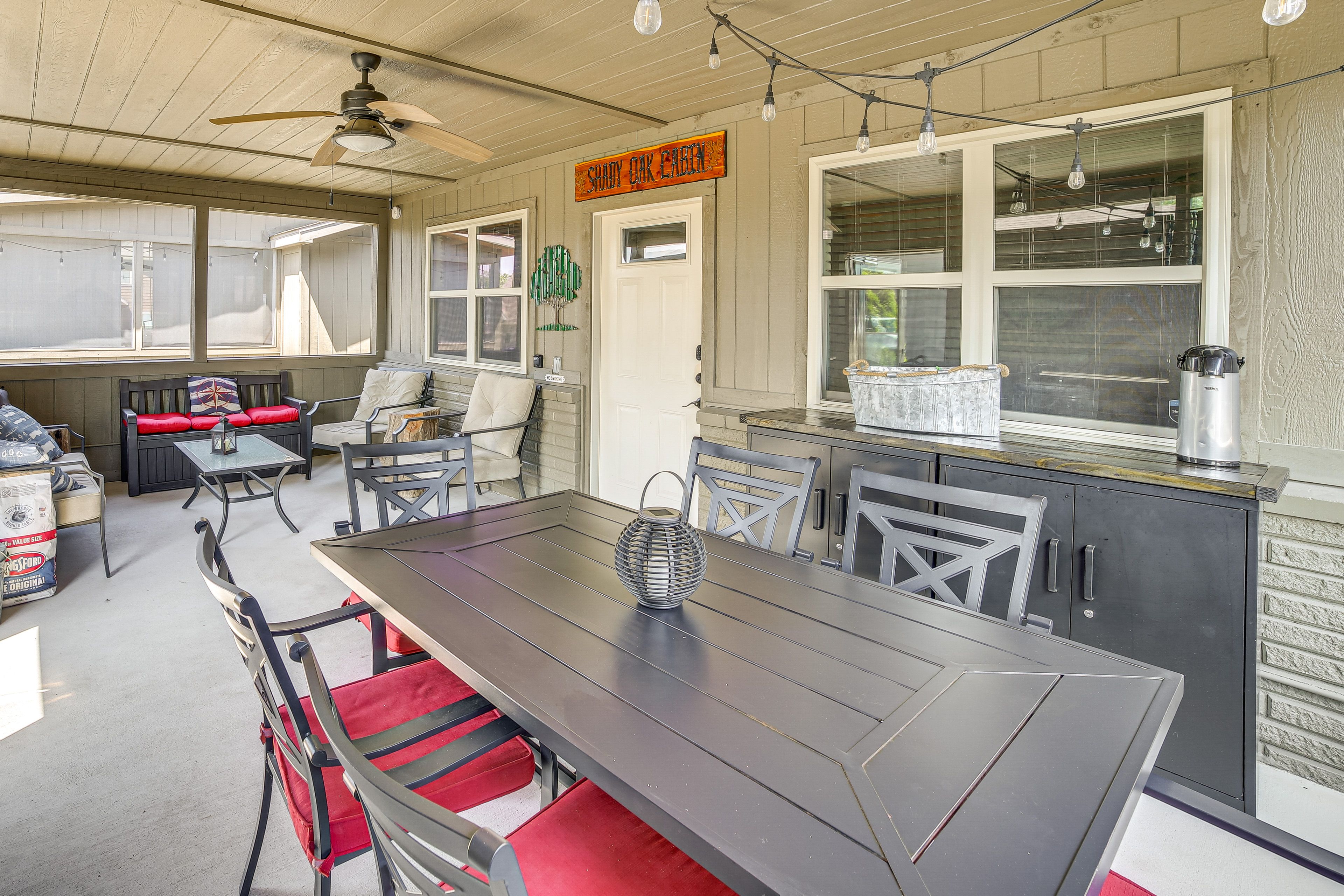 Lampe Vacation Rental | 2BR | 1BA | 960 Sq Ft | Steps Required