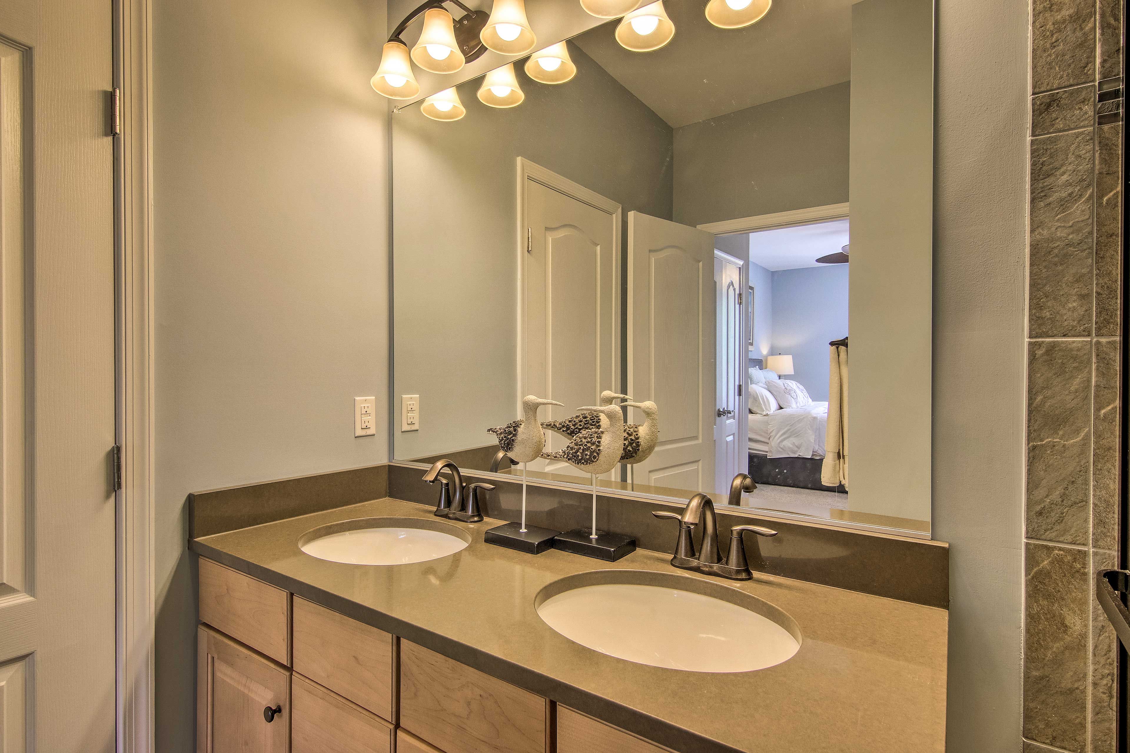 Full Bathroom