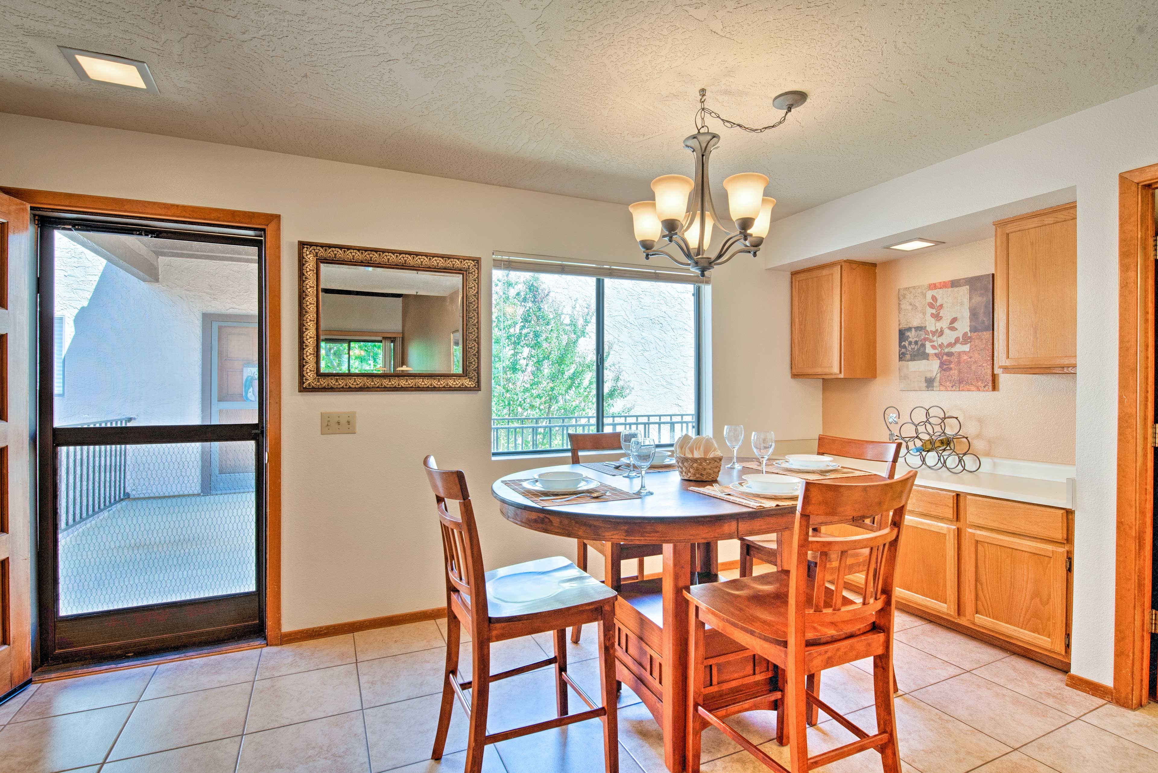 The dining area offers seating for 4.