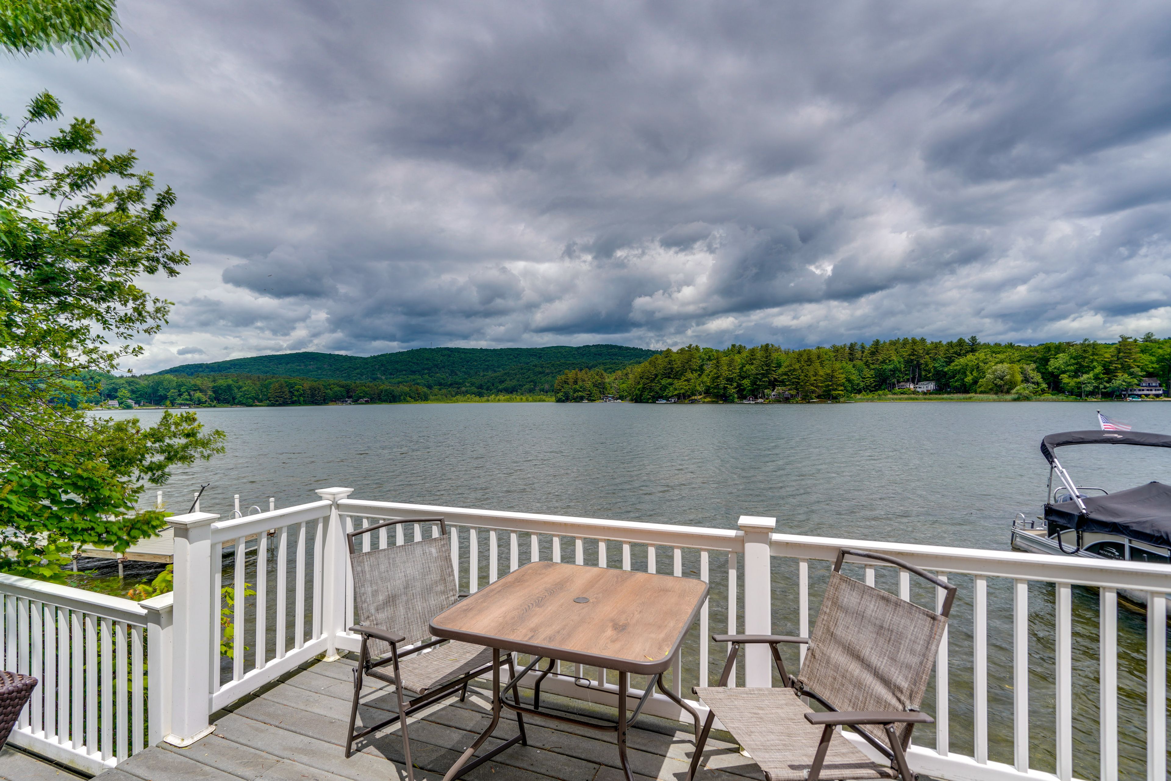 Private Deck