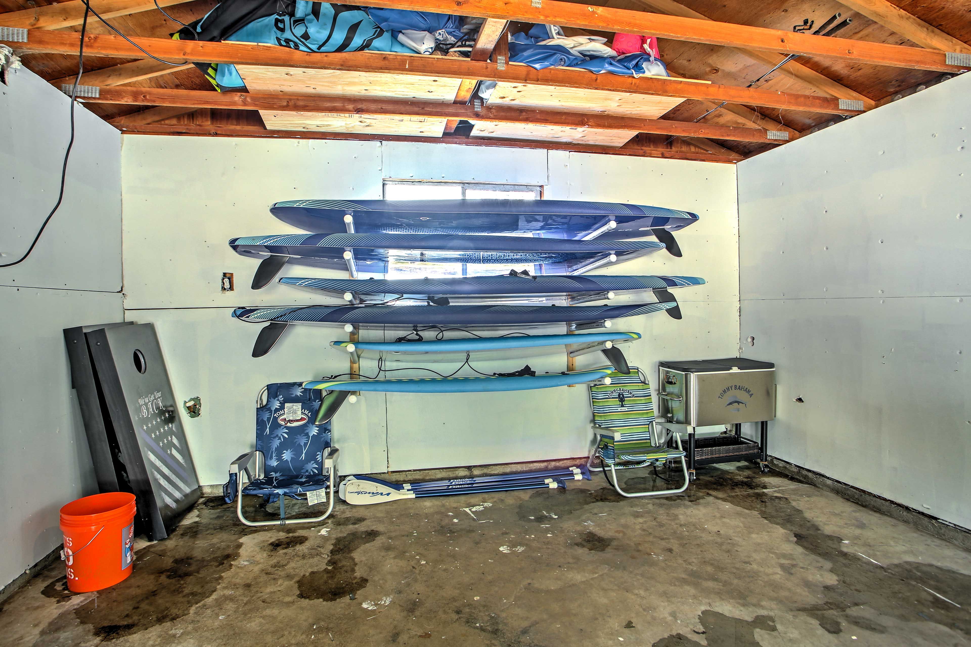 Garage | 4 Paddleboards