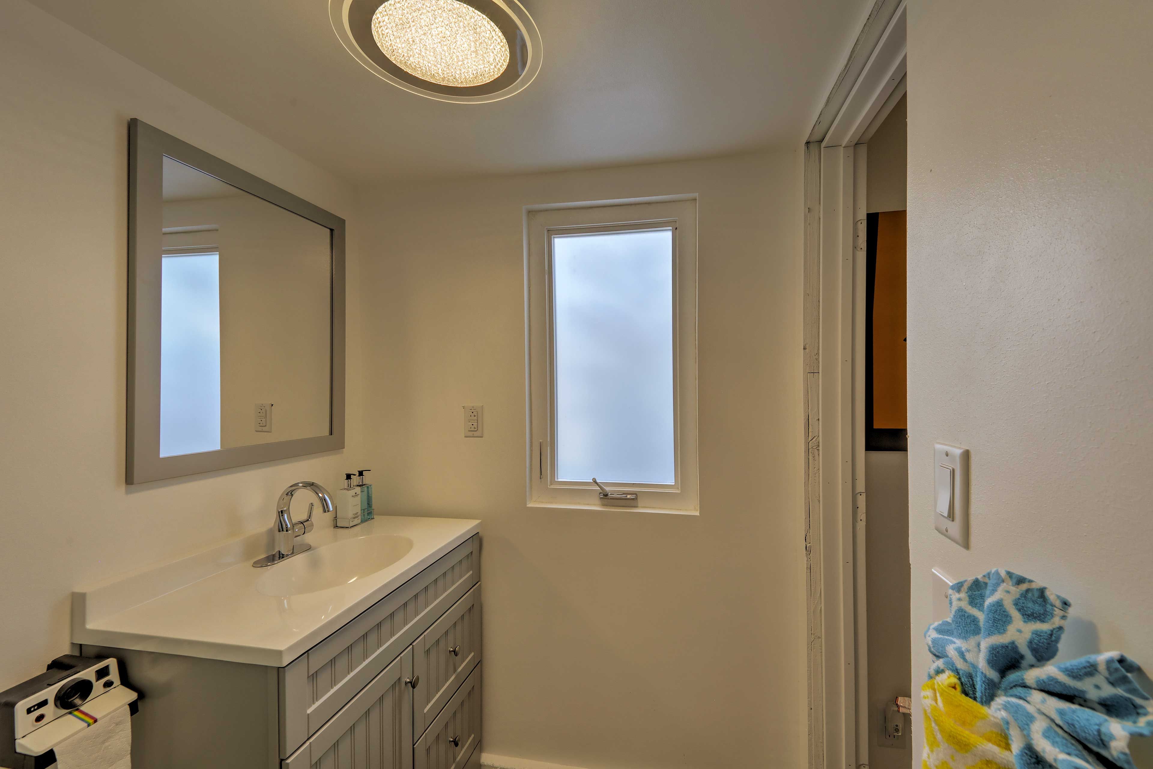Fresh towels are provided.
