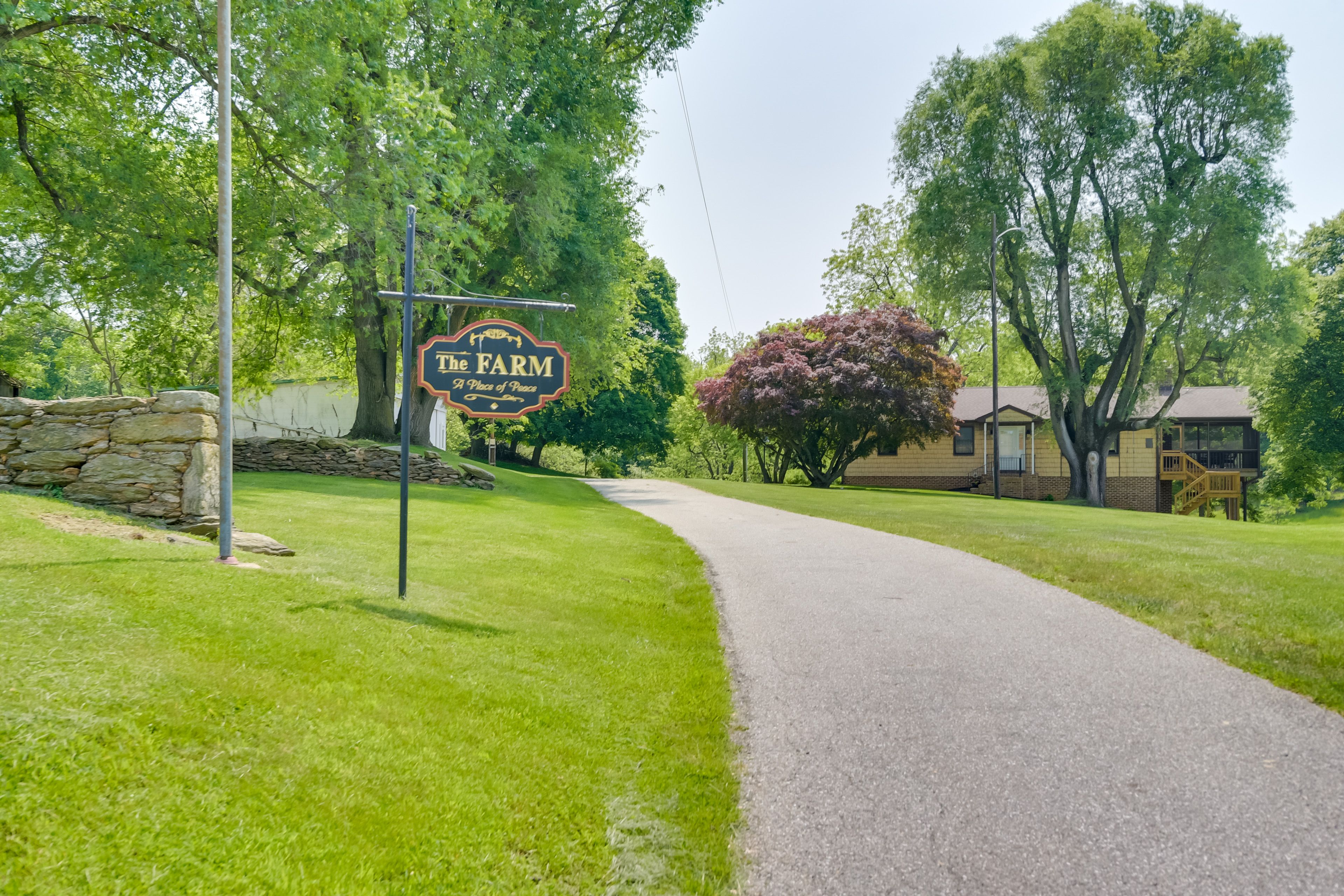 Parking | Ample Driveway Parking