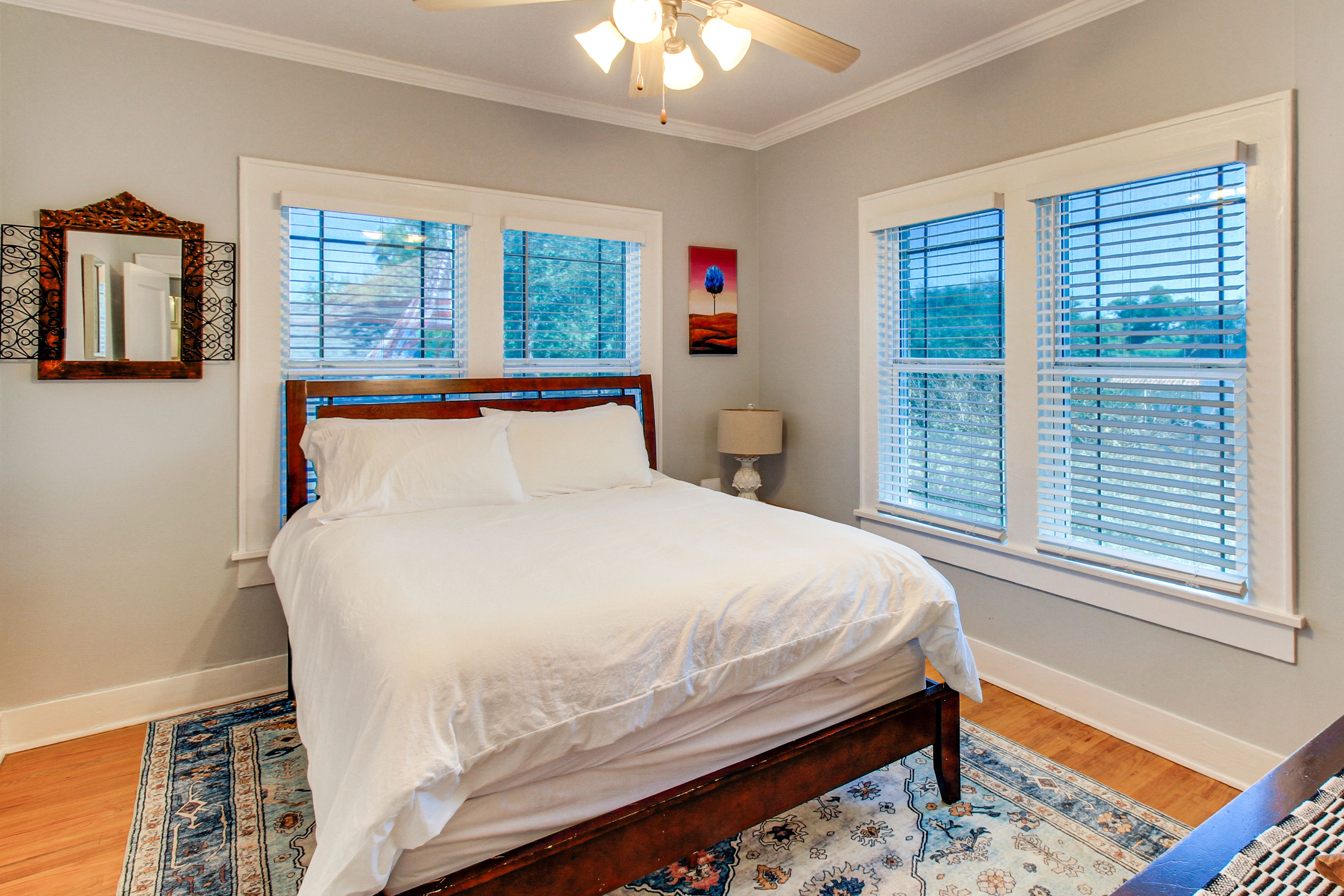 Bedroom 3 | Queen Bed
