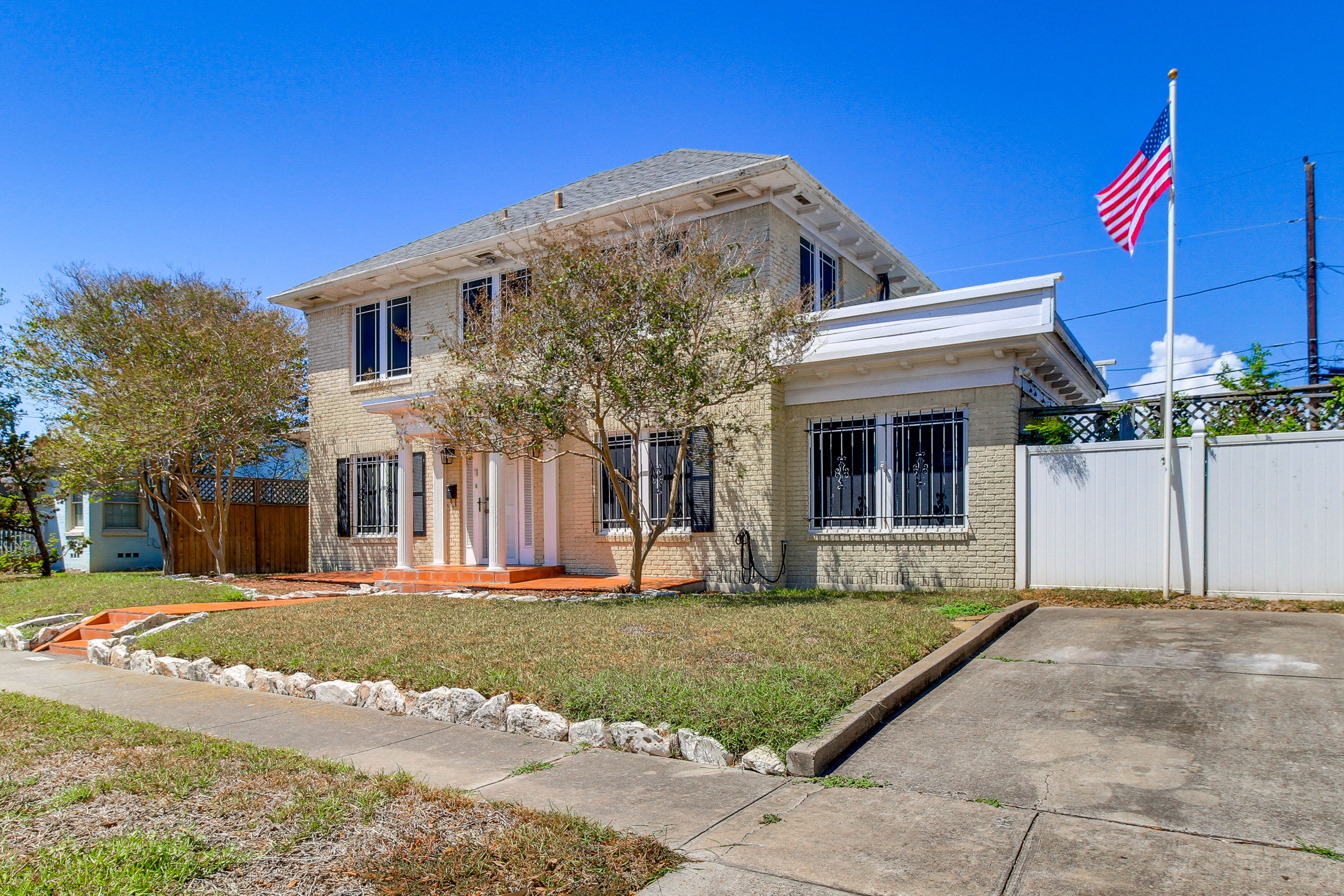 Exterior | 2 Steps to Enter | 2-Story Home