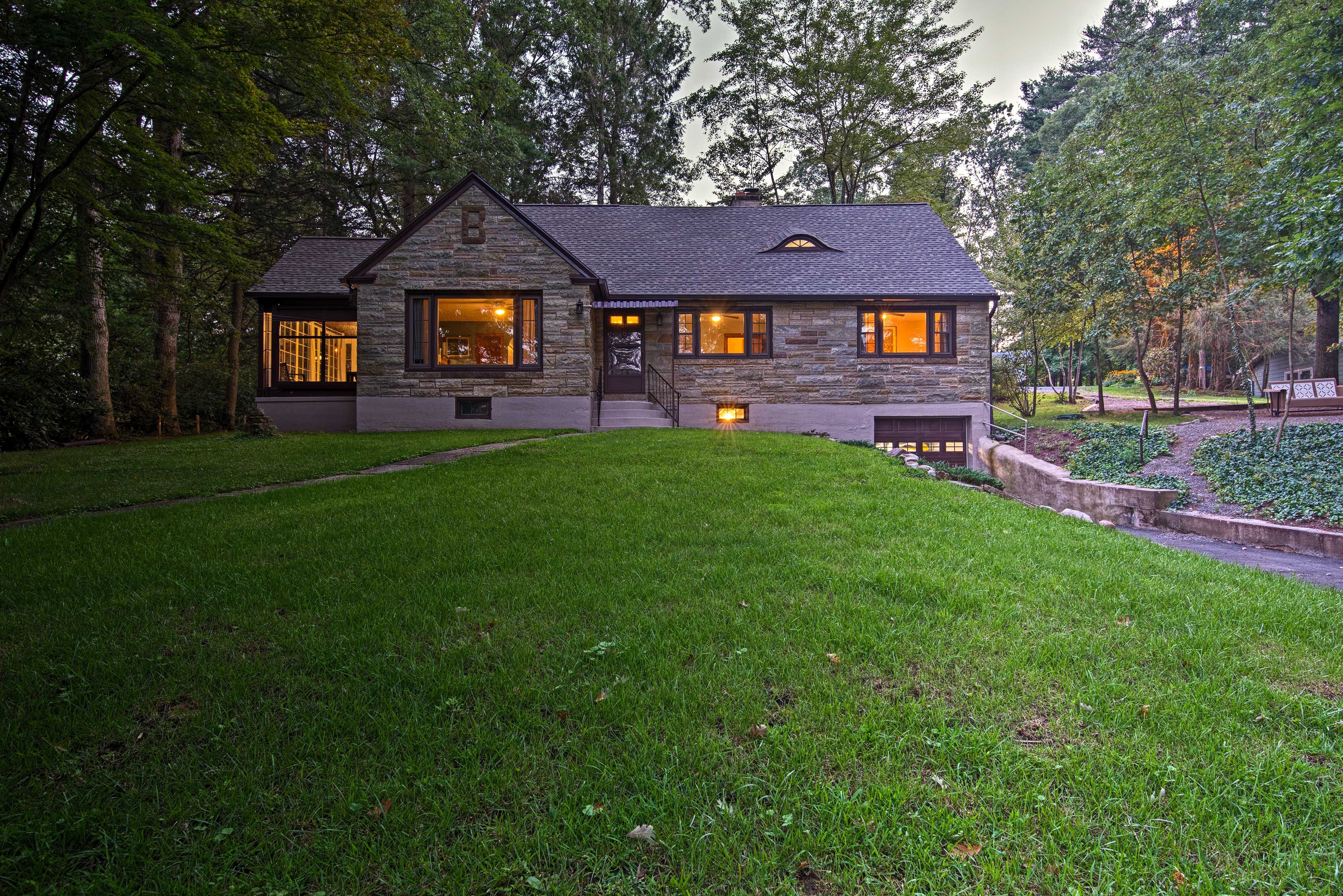 Wapwallopen Vacation Rental | 4BR | 2BA | 2,500 Sq Ft | Stairs Required