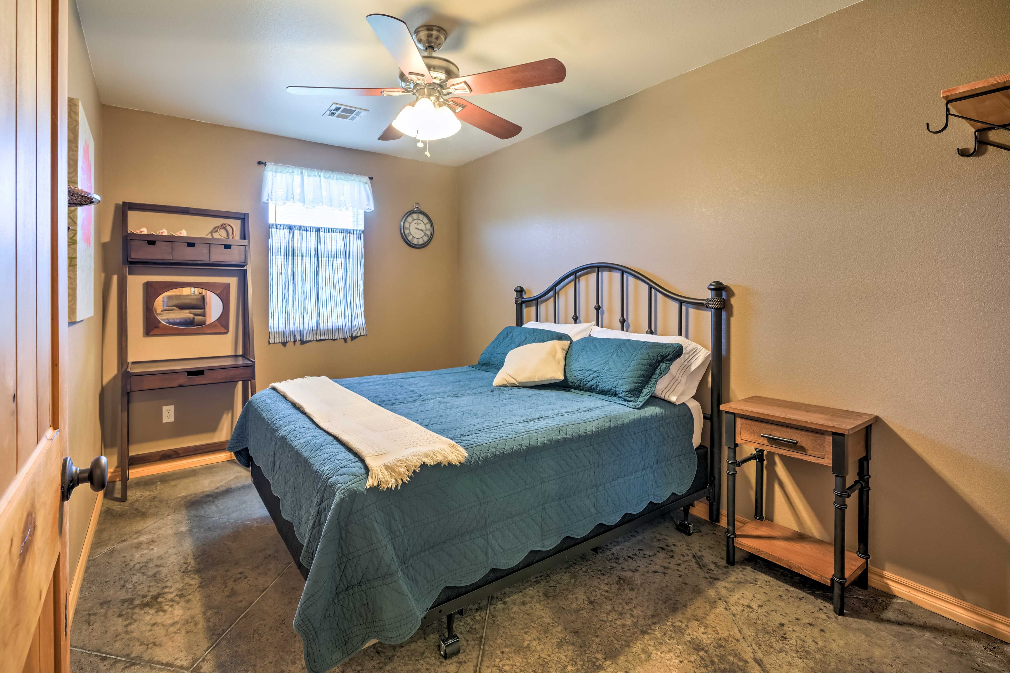 Bedroom 1 | Queen Bed | Linens Provided