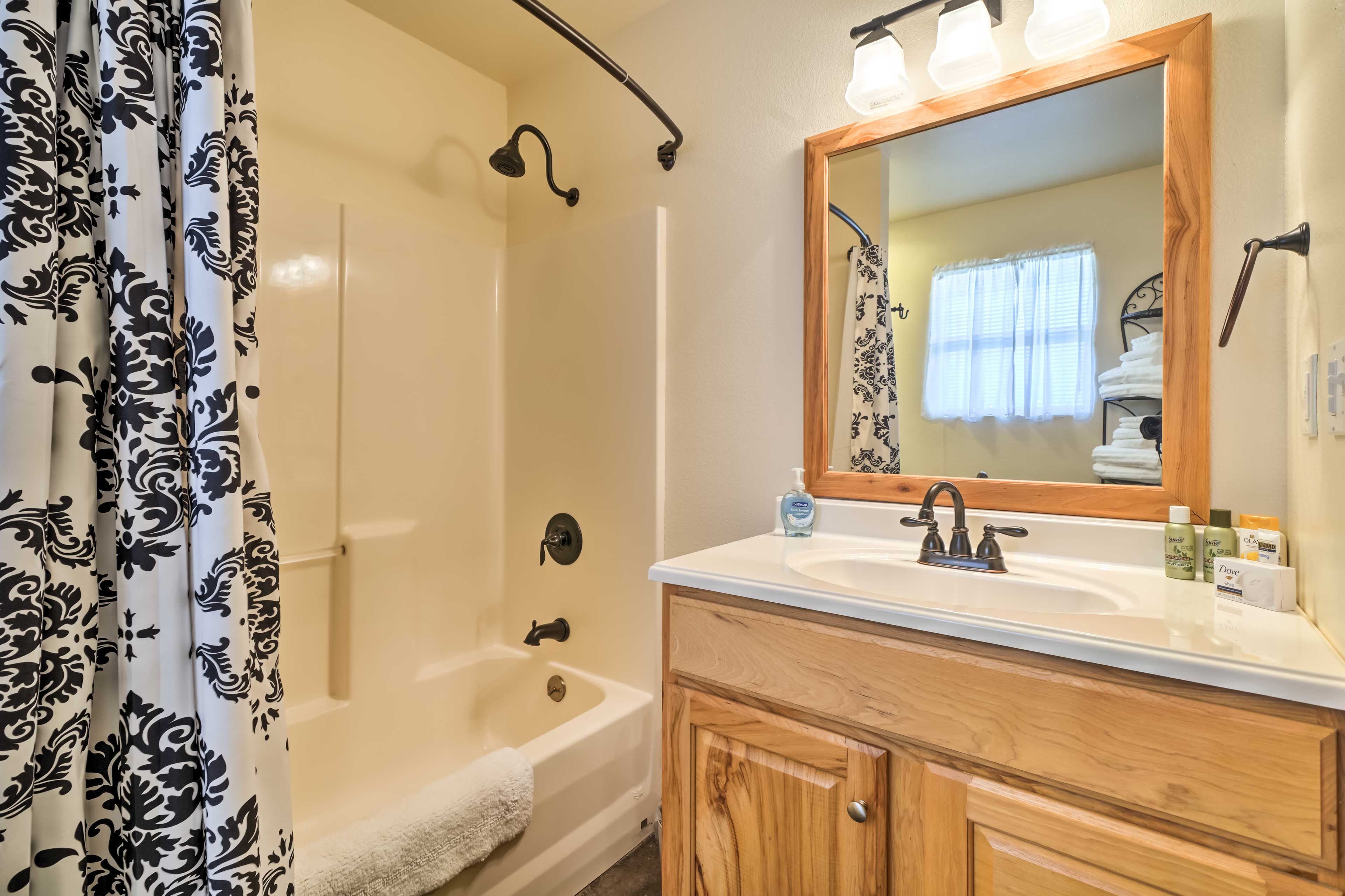 Full Bathroom