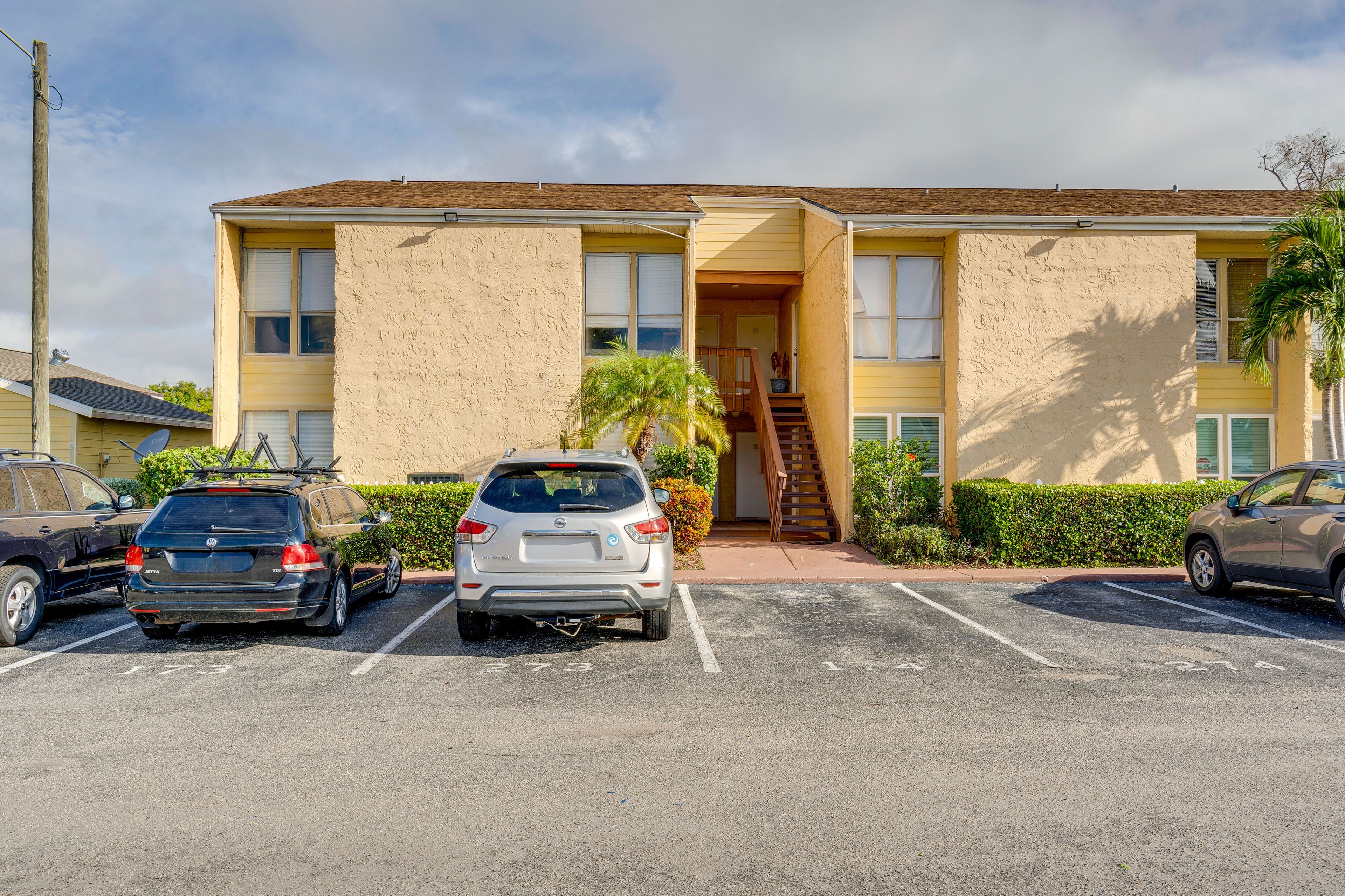 Parking | Designated (1 Vehicle) | Community Lot (First-Come, First-Served)