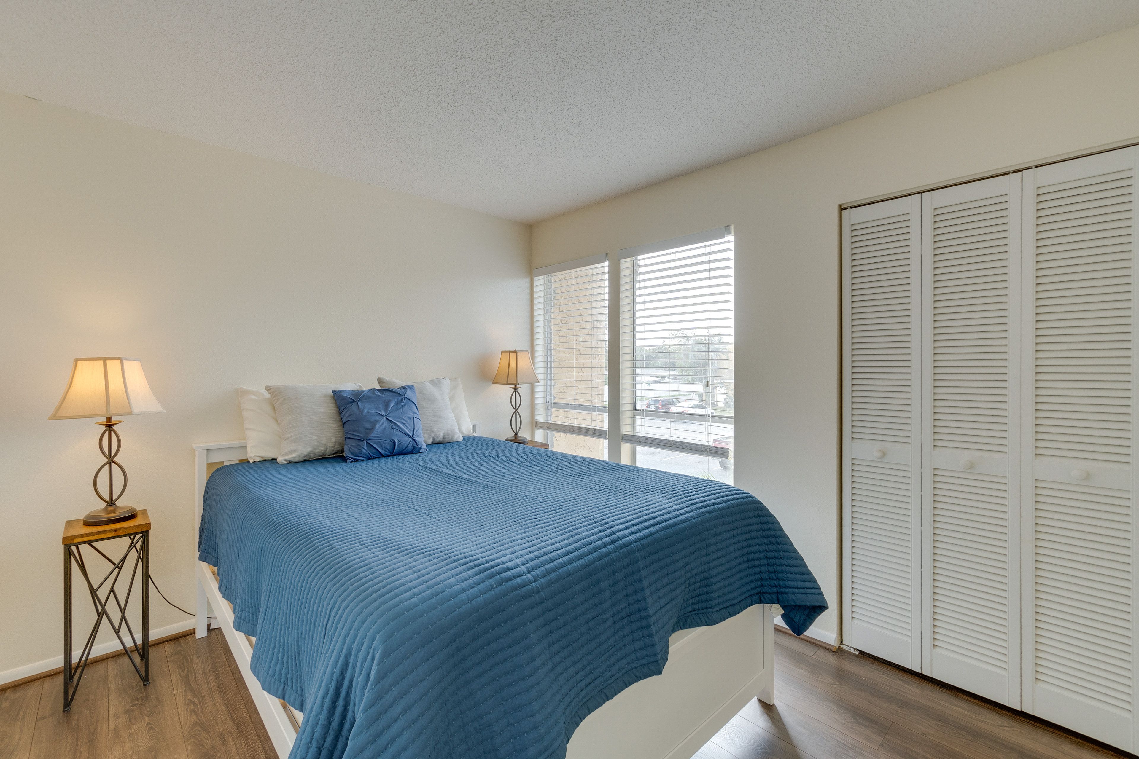 Bedroom 3 | Queen Bed