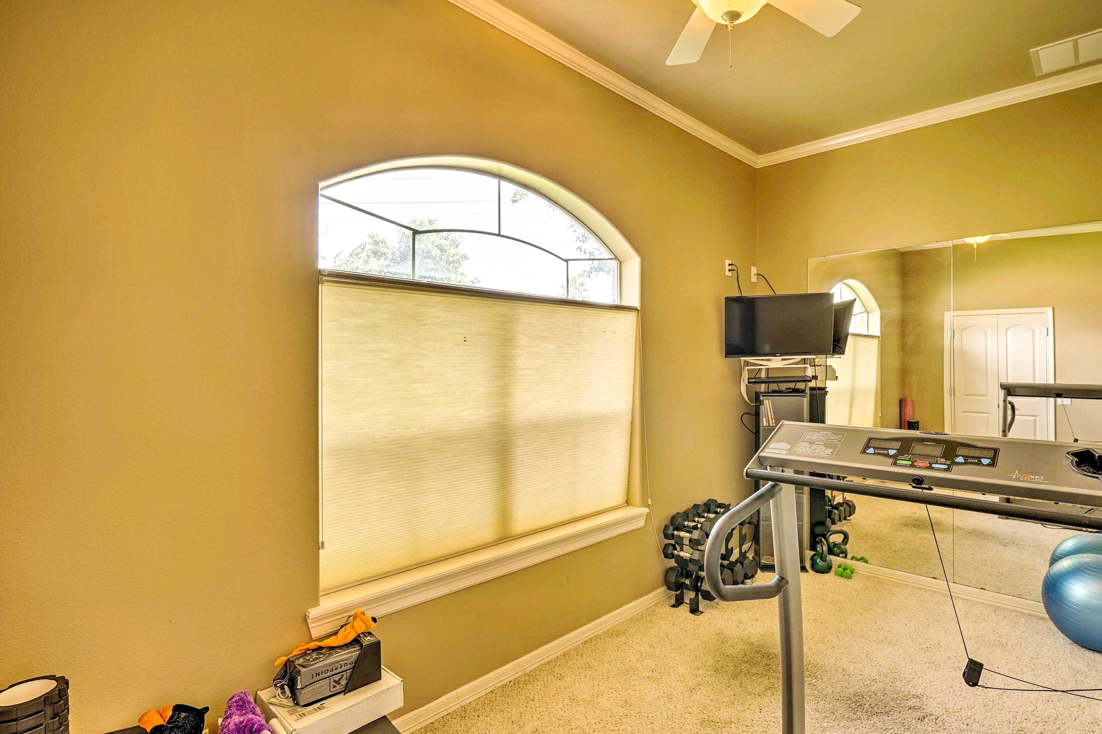 Fitness Area | Washer & Dryer