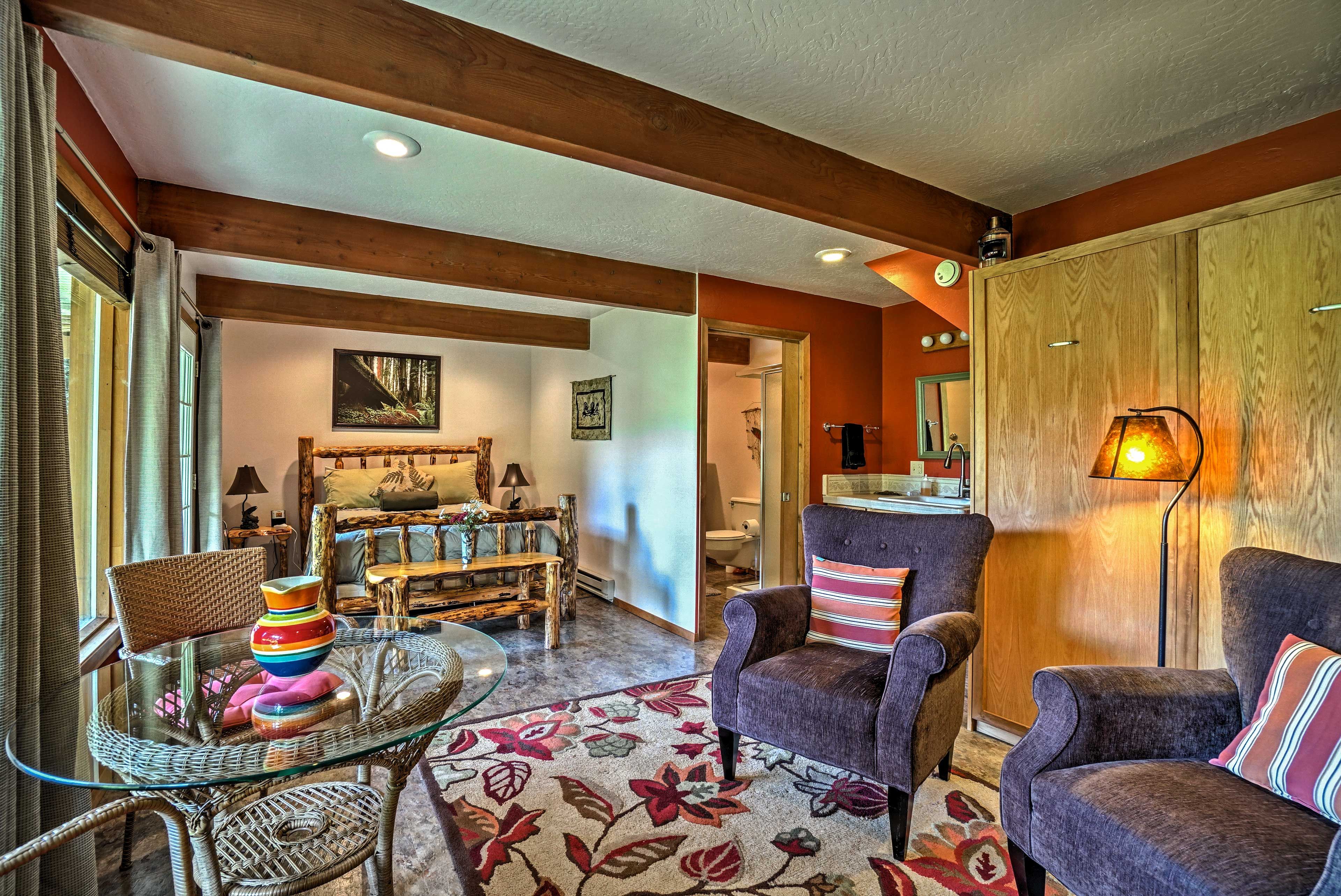 Pull down the Murphy bed which accommodates 2 more people.