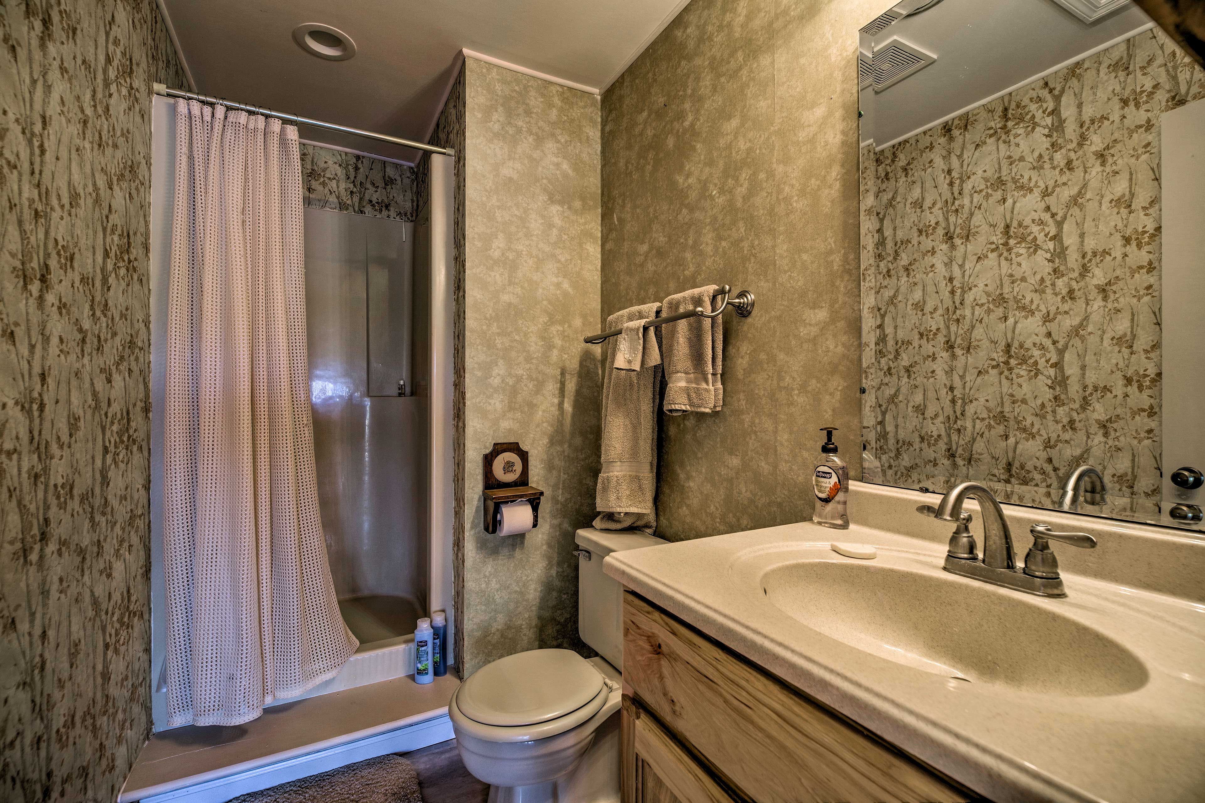 Full Bathroom | Walk-In Shower | Complimentary Toiletries