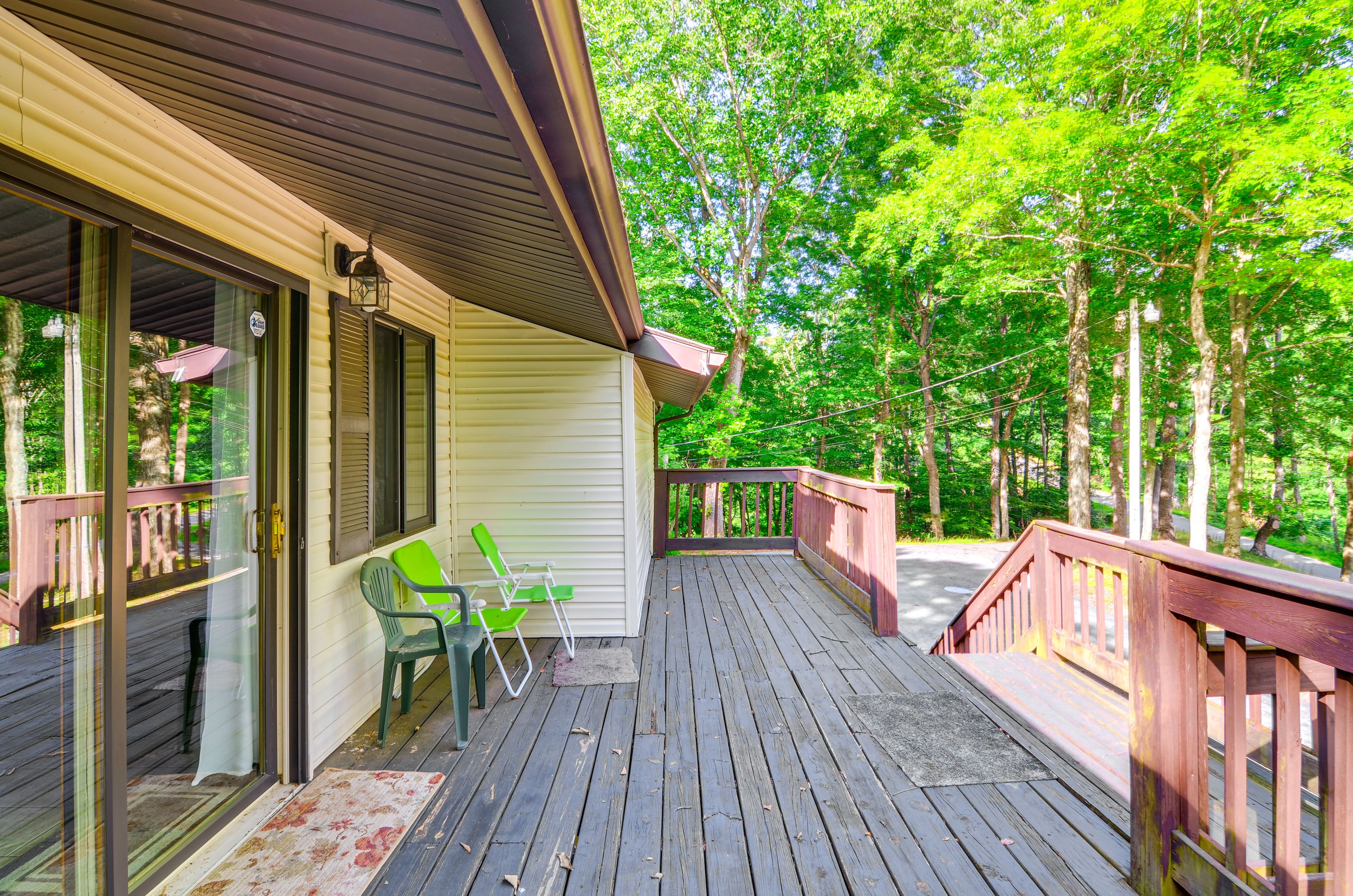 Front Deck | Patio Furniture