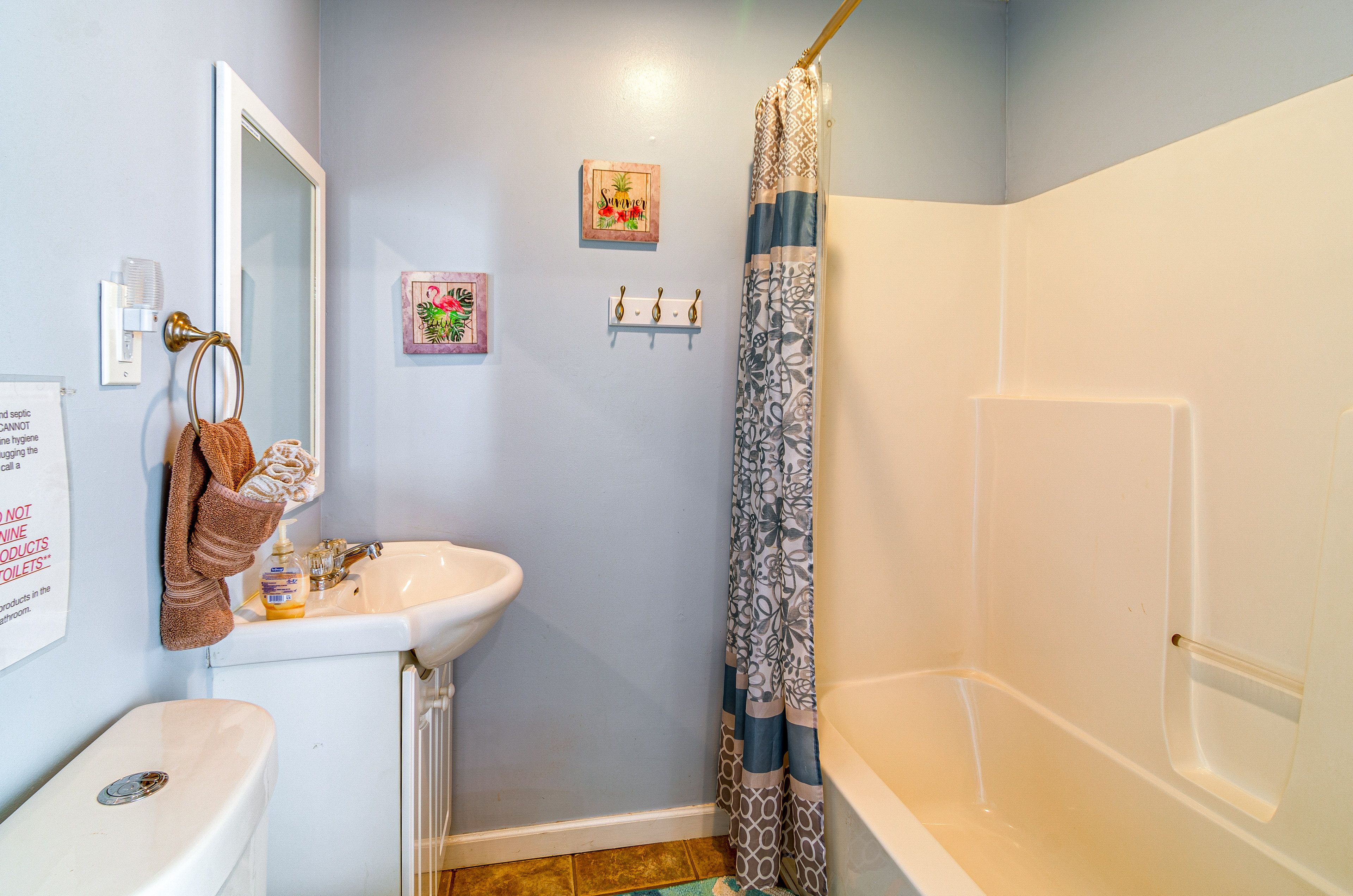 Full Bathroom