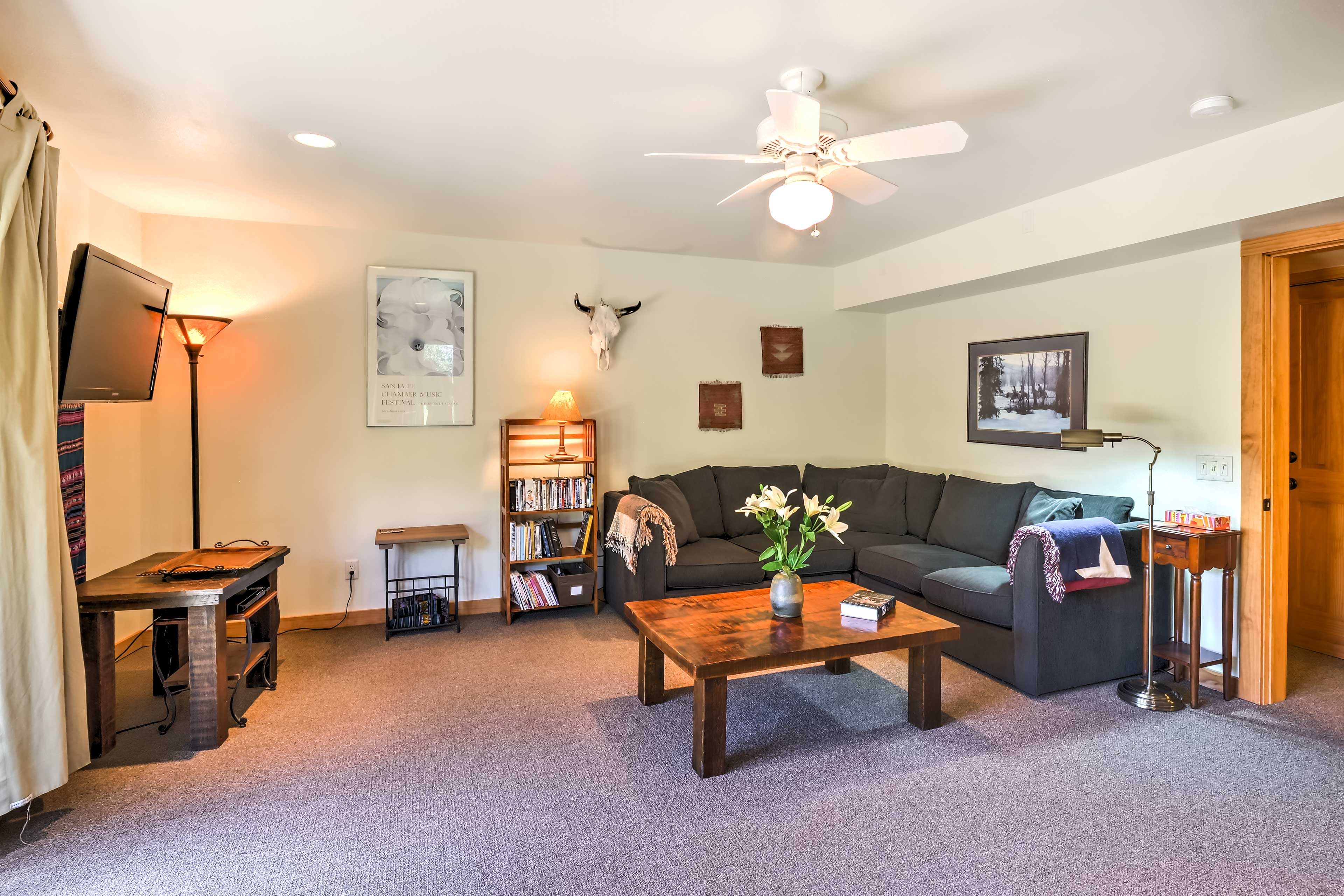 Family Room | Washer & Dryer | Iron & Board
