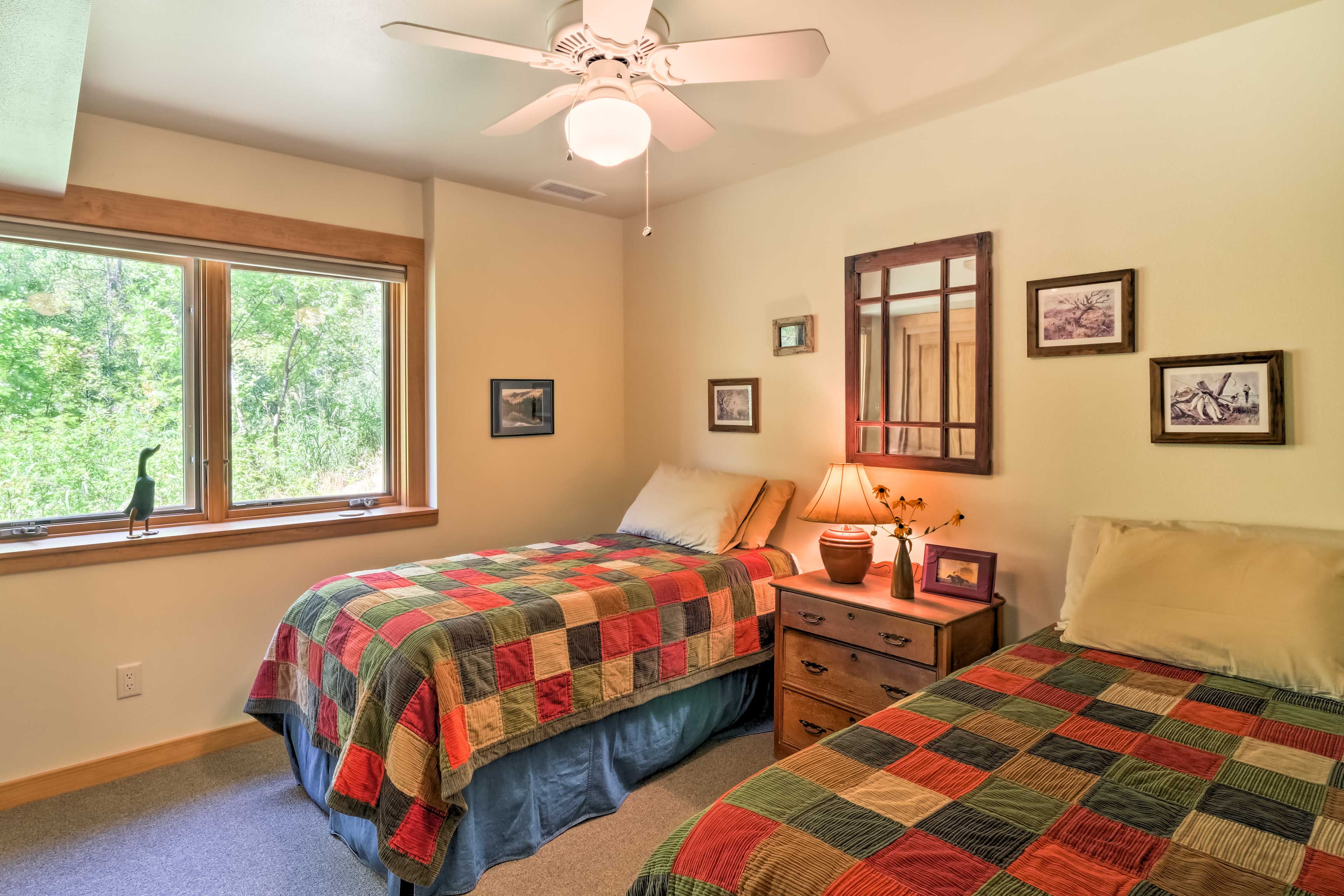 Bedroom 3 | 2 Twin Beds