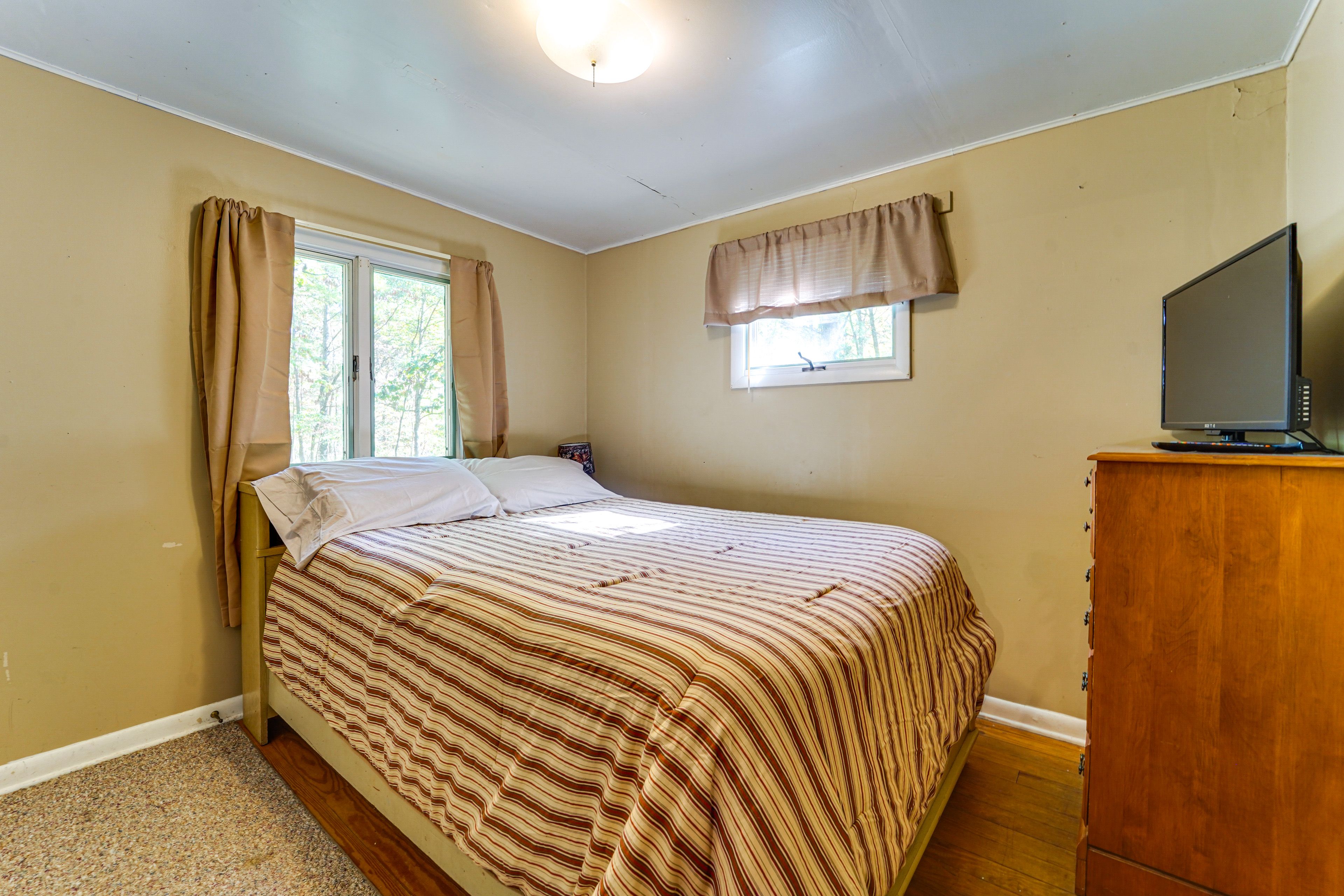 Bedroom 1 | Full Bed