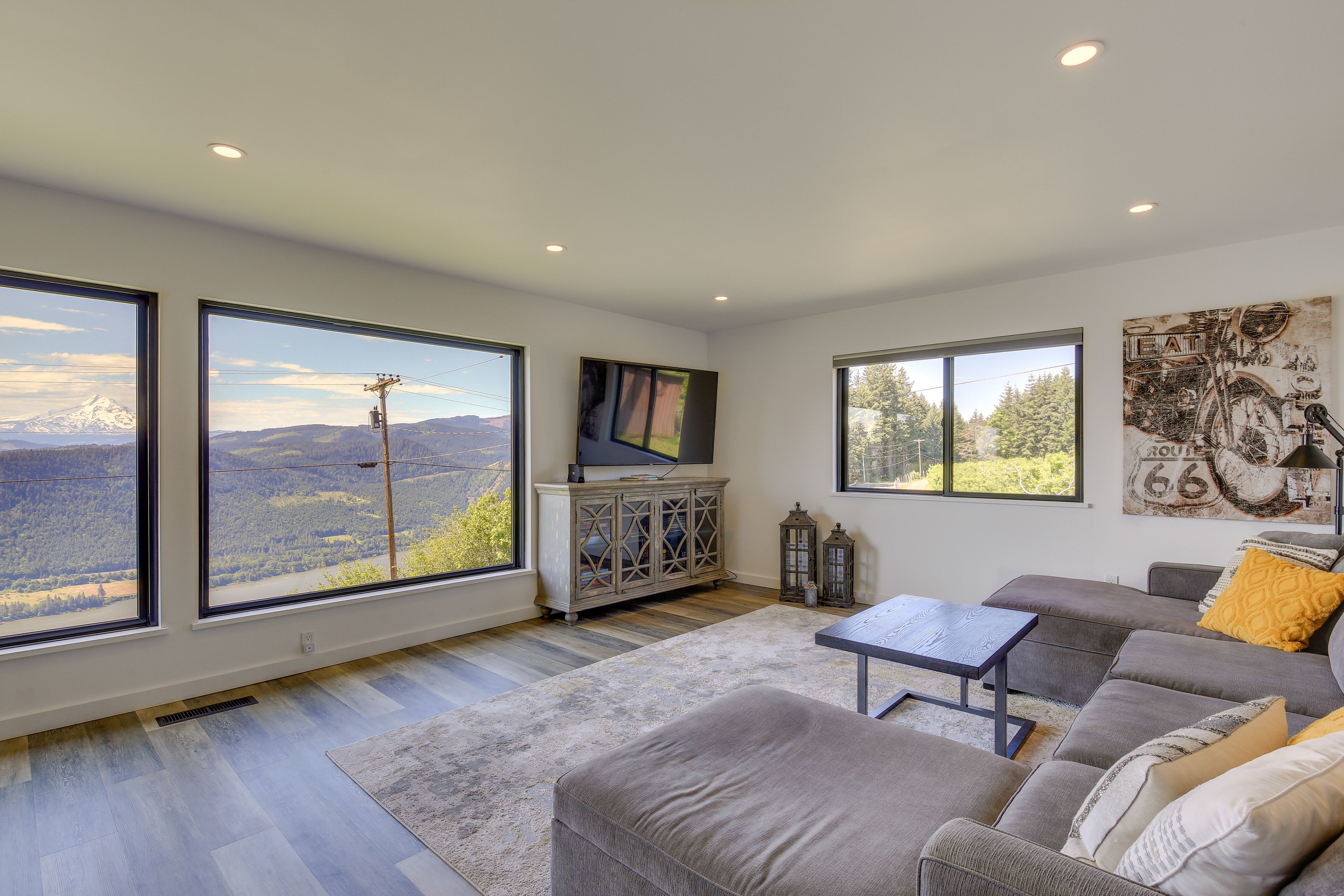 Living Room | Central A/C