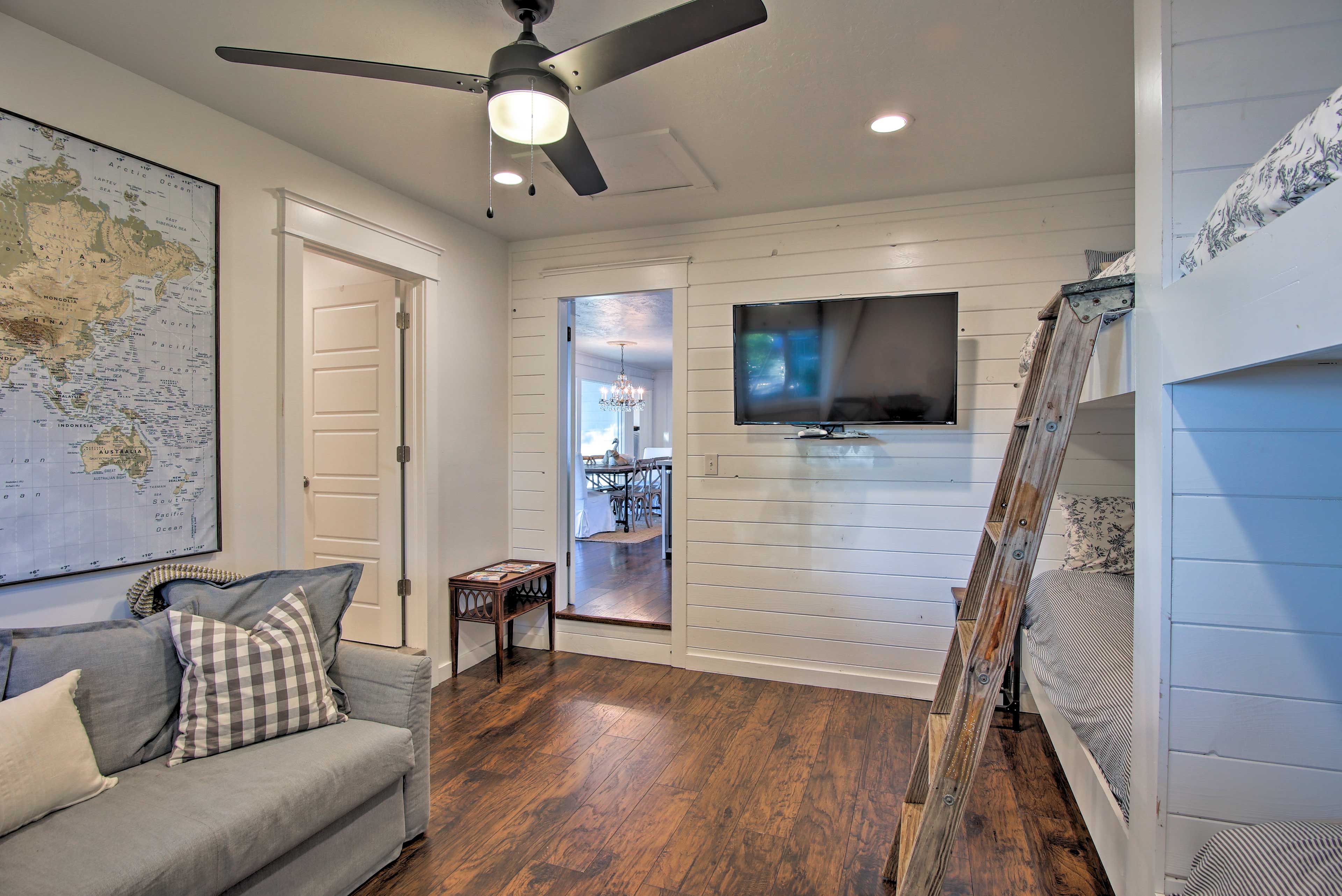 Bedroom 4 | Cable TV