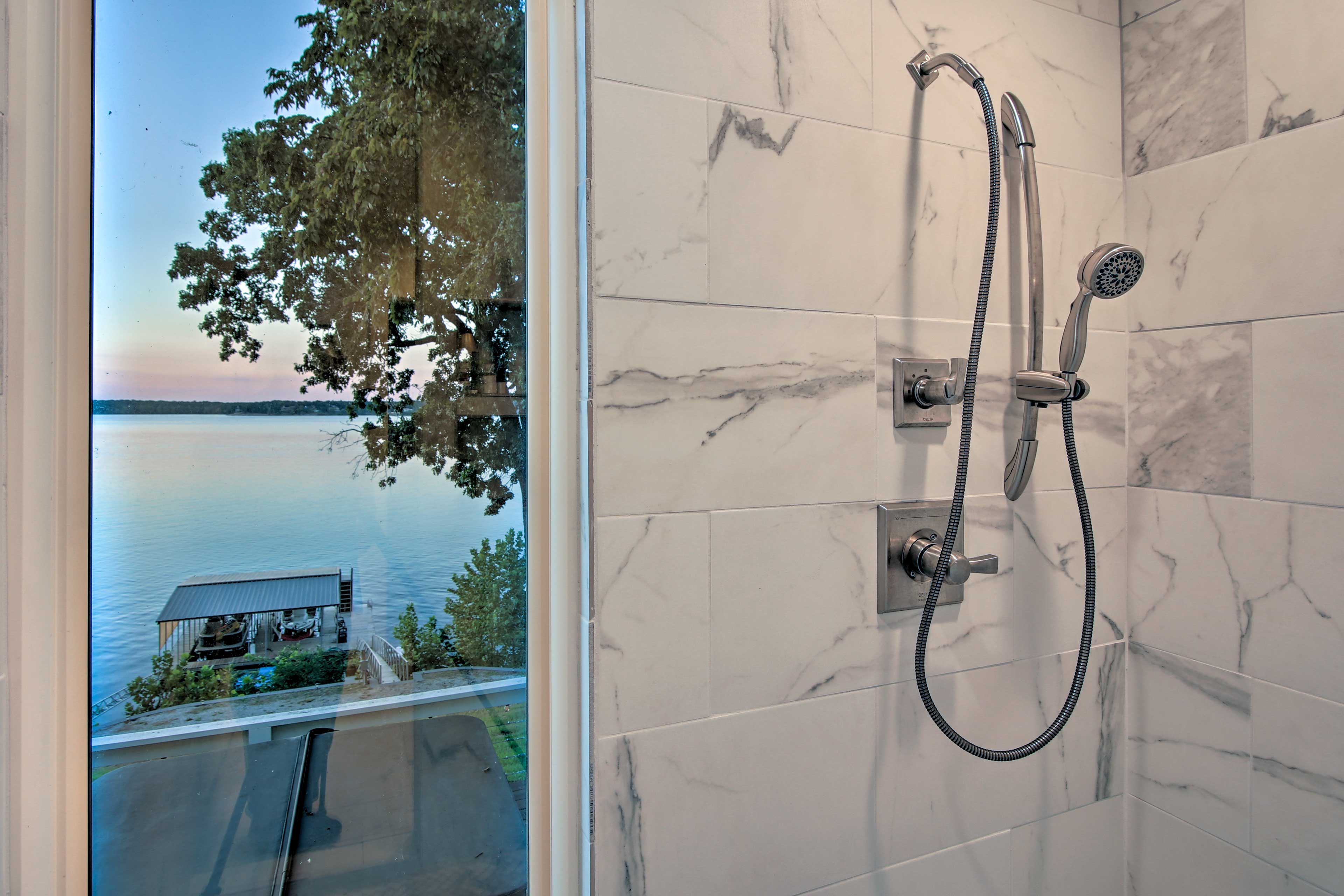 Full Bathroom | Water Views
