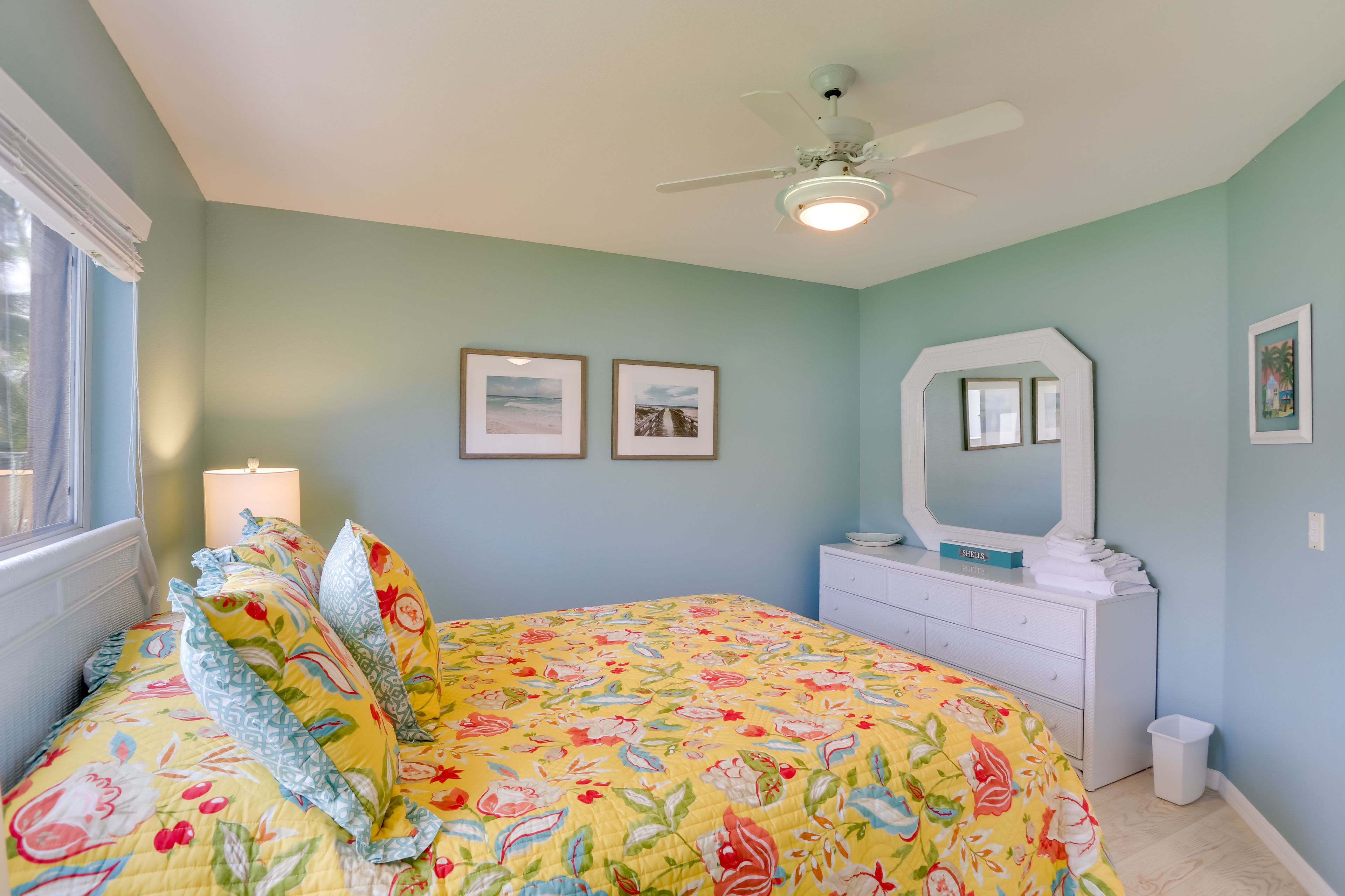 Bedroom 3 | Queen Bed