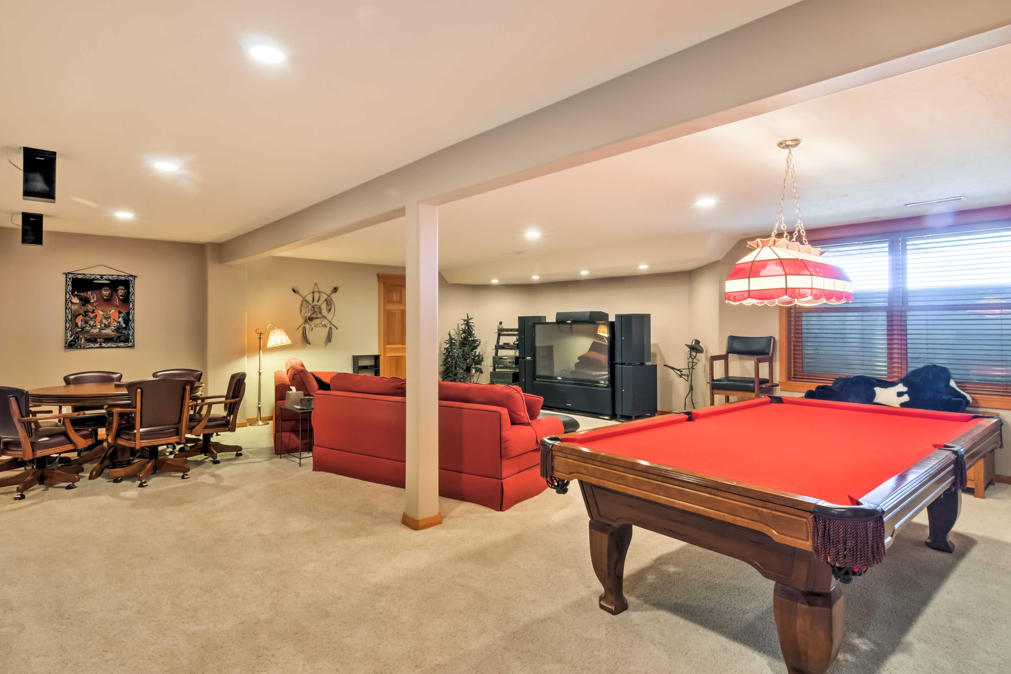 Entertainment Room | Downstairs | 2 Full Sleeper Sofas
