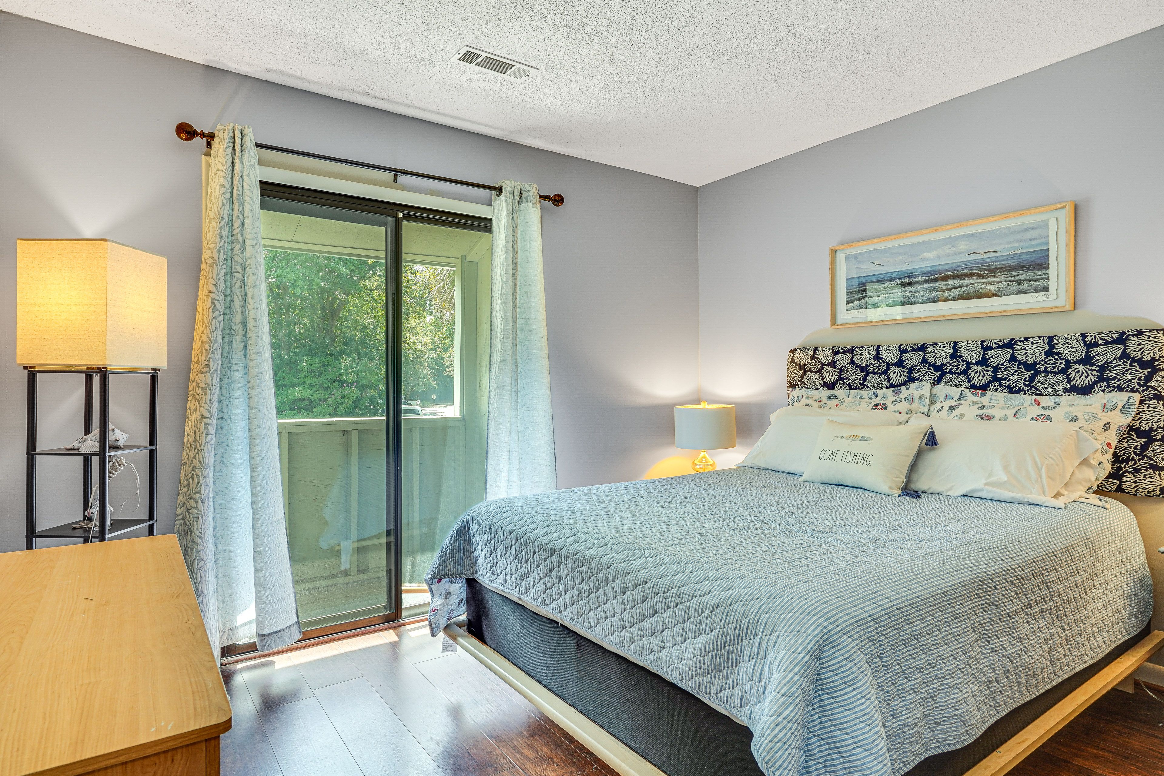 Bedroom 2 | Queen Bed