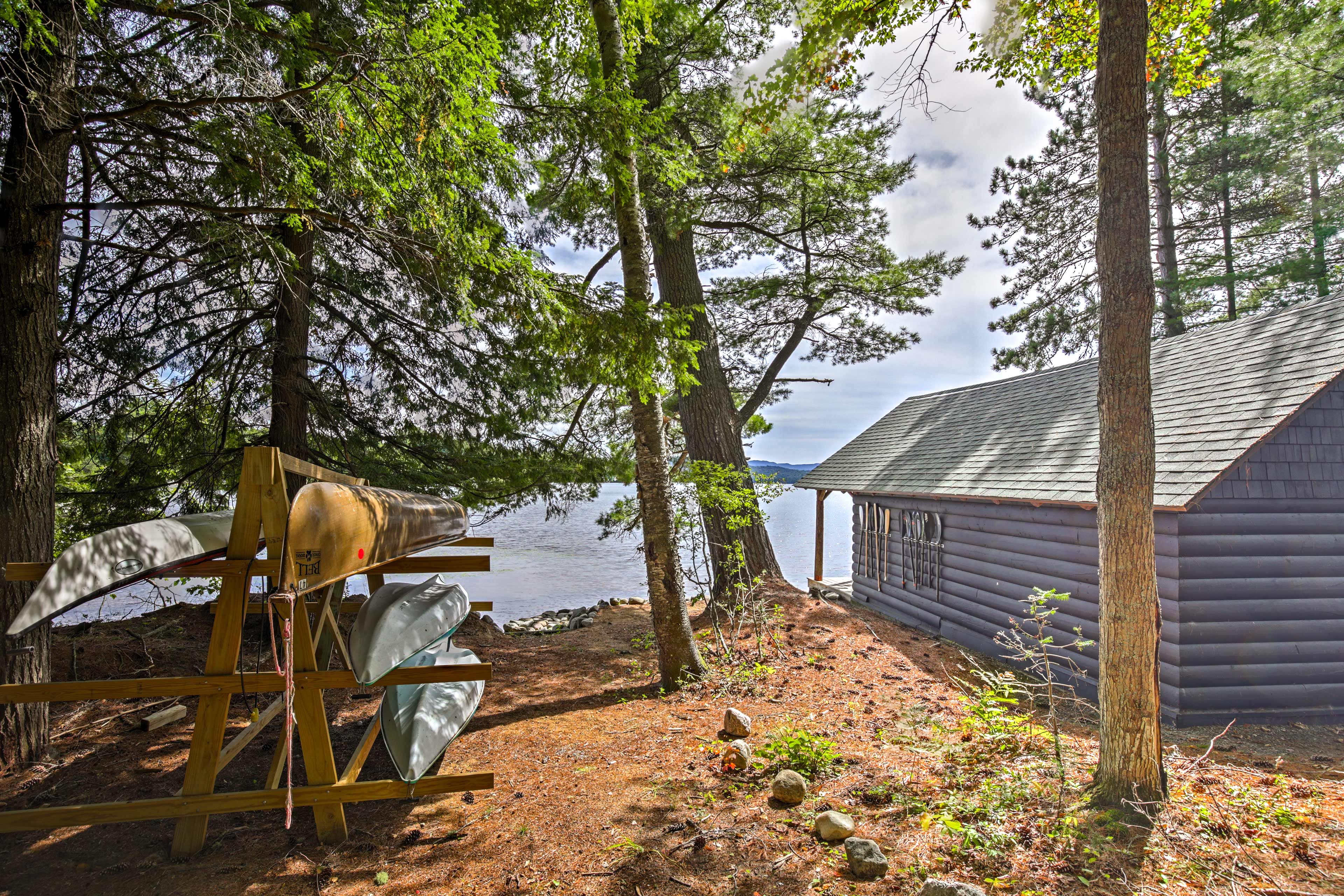Take full advantage of the 2 kayaks and canoe for guest use.