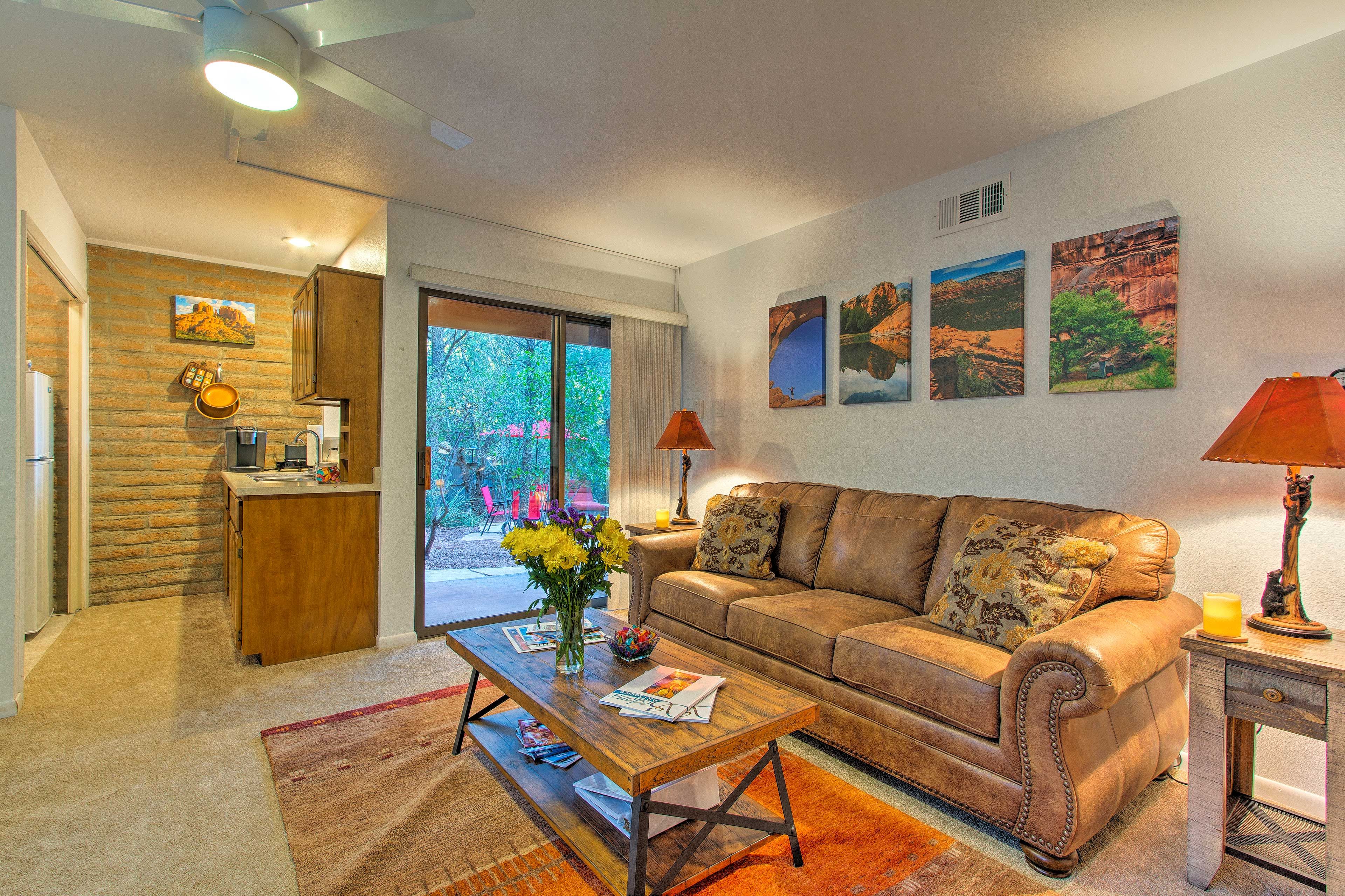 Living Room | Queen Sleeper Sofa