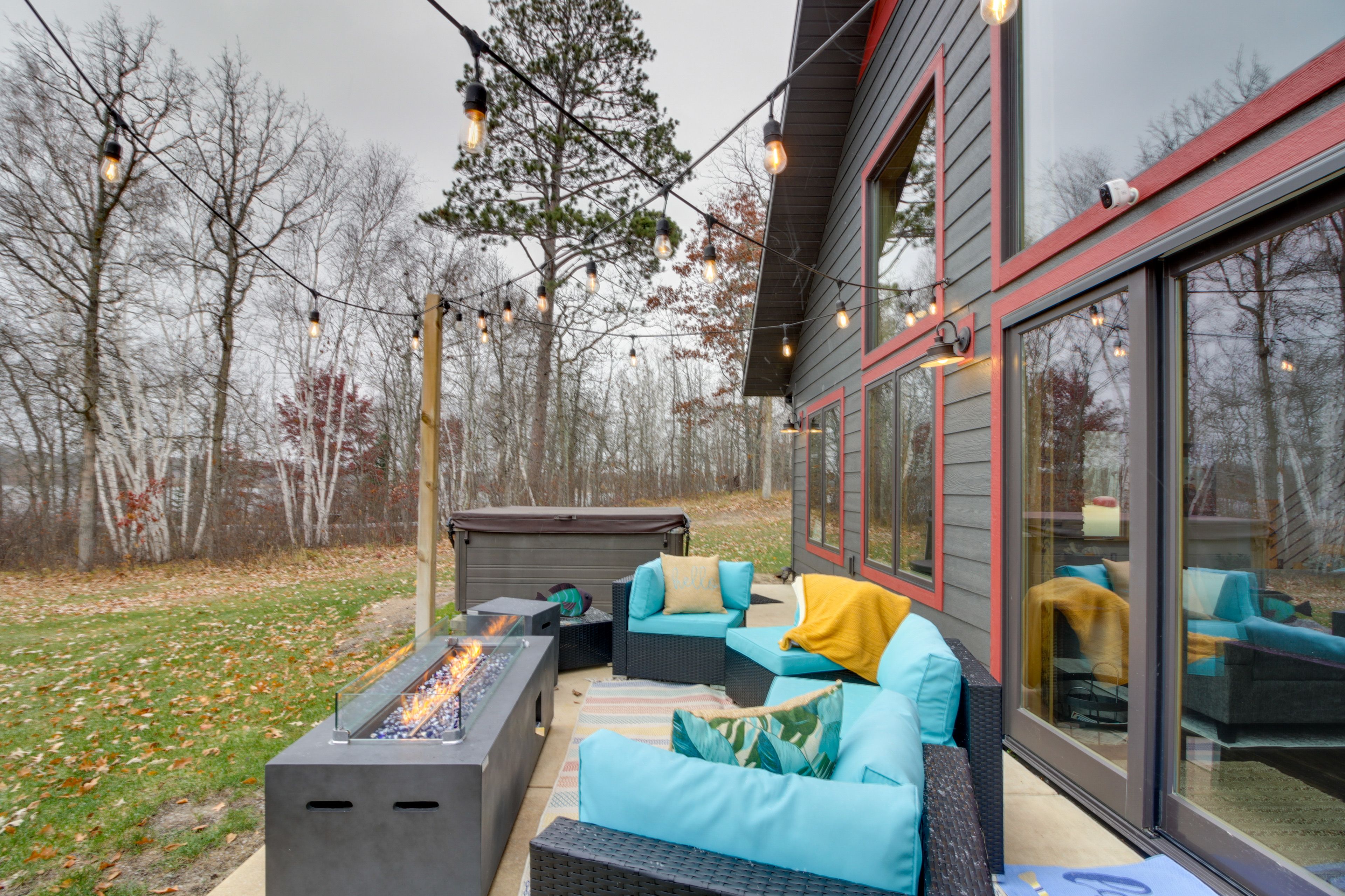 Patio | Hot Tub | Gas Fire Pit | Grill