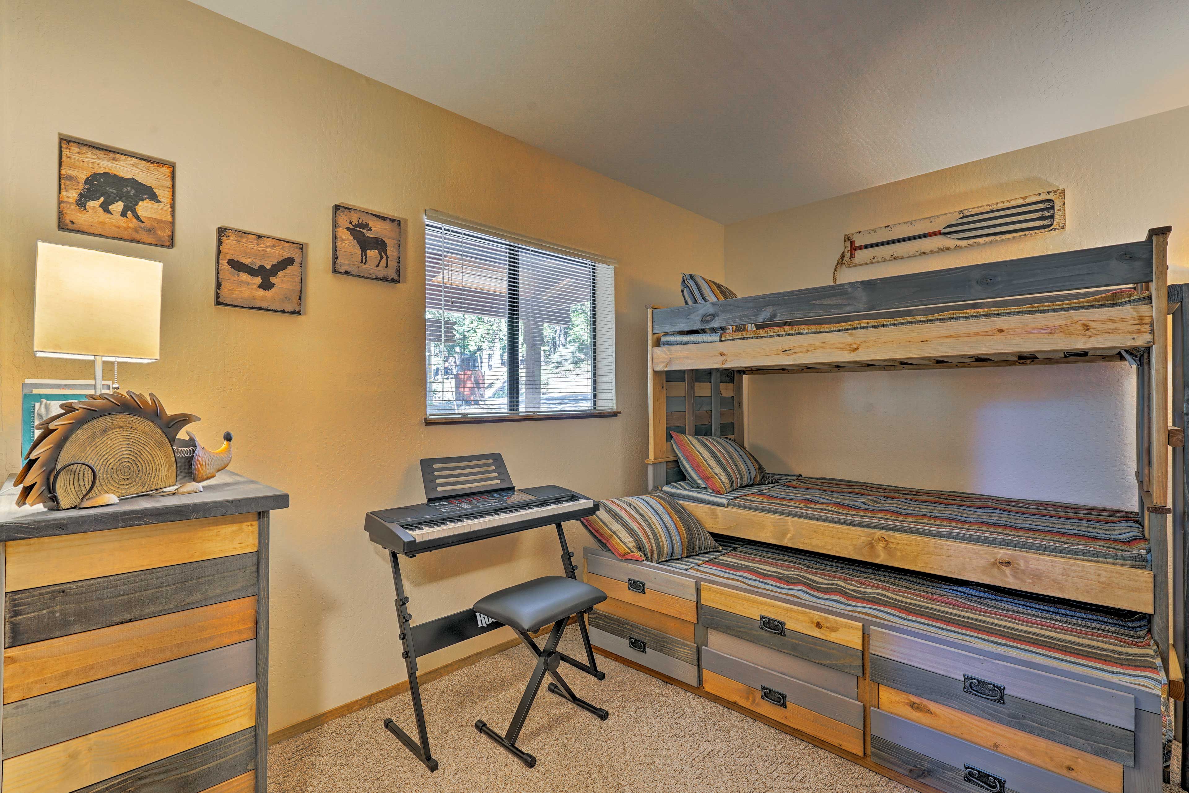 Up to 4 people can get cozy in the charming third bedroom!